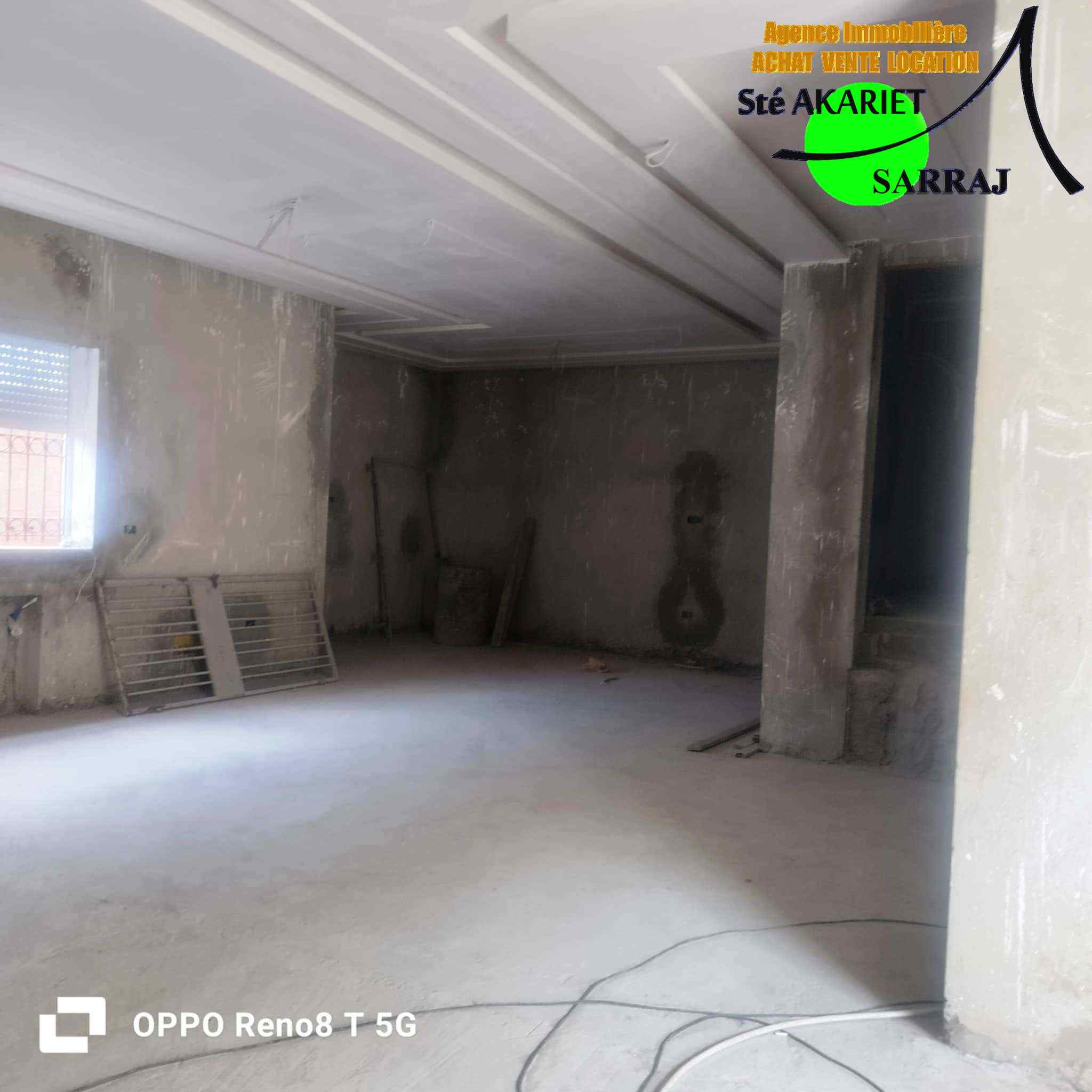 Akouda Akouda Vente Maisons Immeuble manque finition quelque retouche  akouda