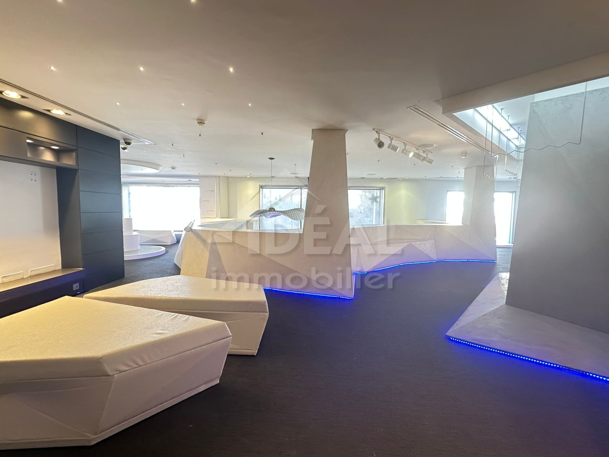 La Marsa Berge Du Lac Bureaux & Commerces Surfaces Al local commercial lacvictoria