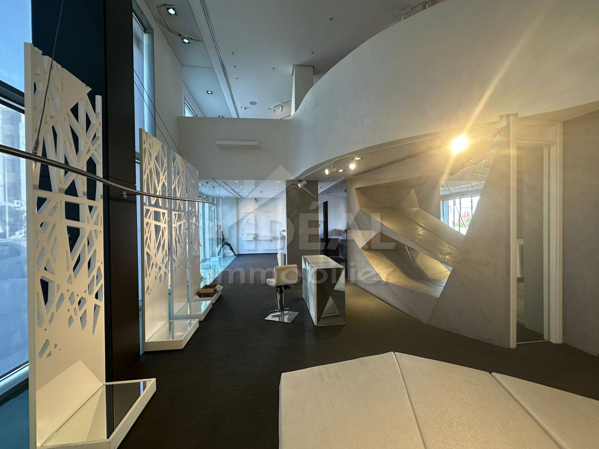 La Marsa Berge Du Lac Bureaux & Commerces Surfaces Al local commercial lacvictoria