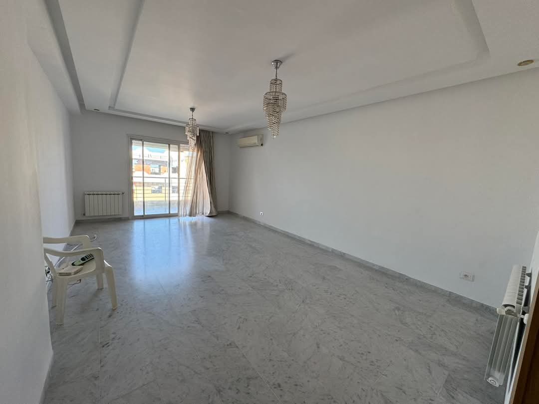 Ariana Ville Riadh Landlous Location Appart. 4 pices S3  1750 d riadh andalous