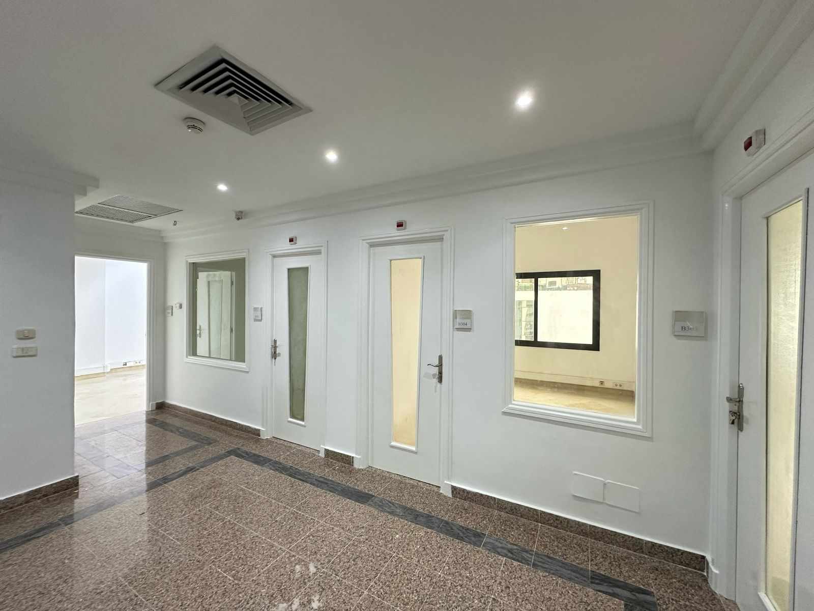 La Marsa Berge Du Lac Location Autre Immeuble 4 niv 1180 m 40 pices au lac 1