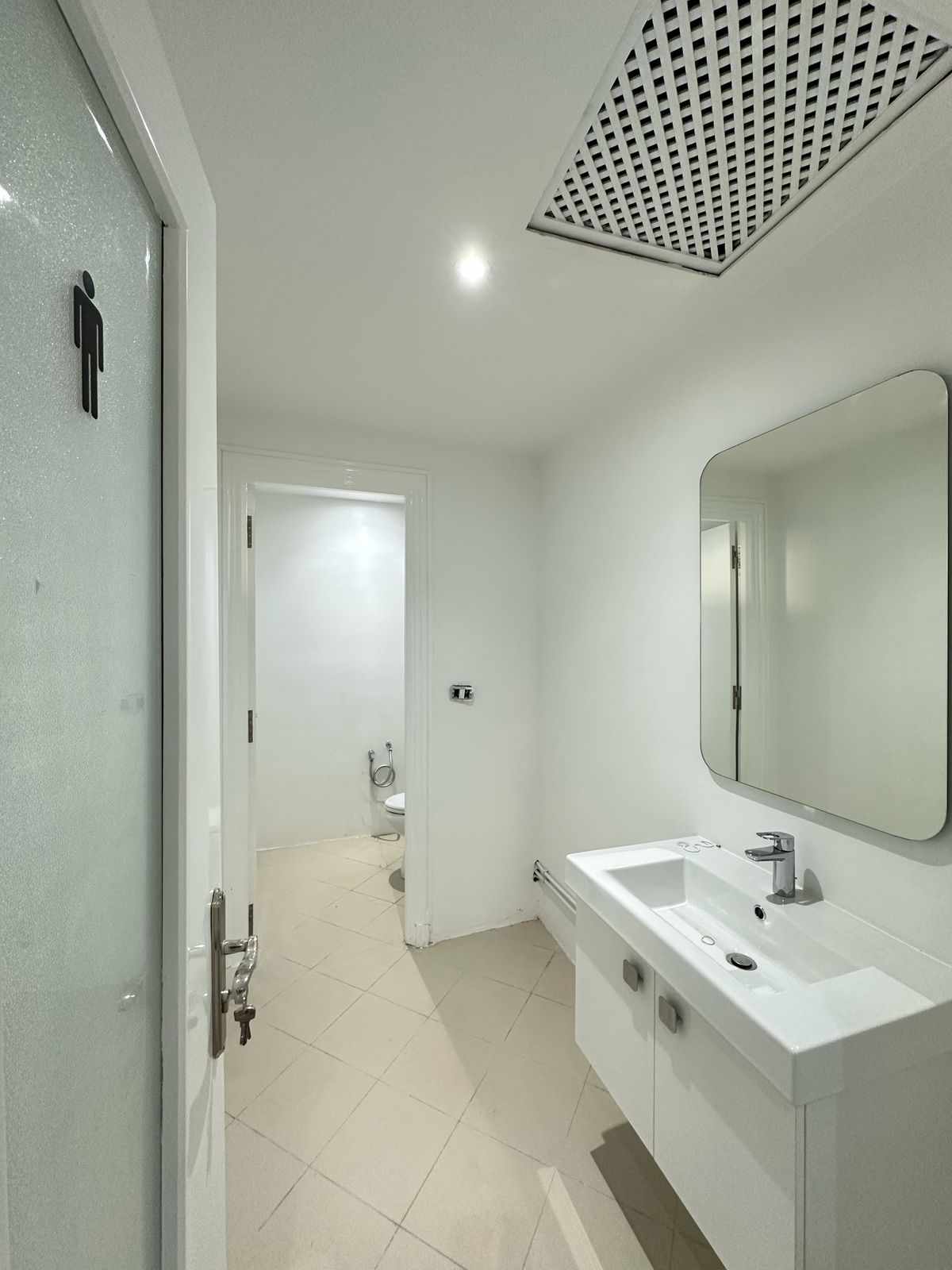 La Marsa Berge Du Lac Location Autre Immeuble 4 niv 1180 m 40 pices au lac 1