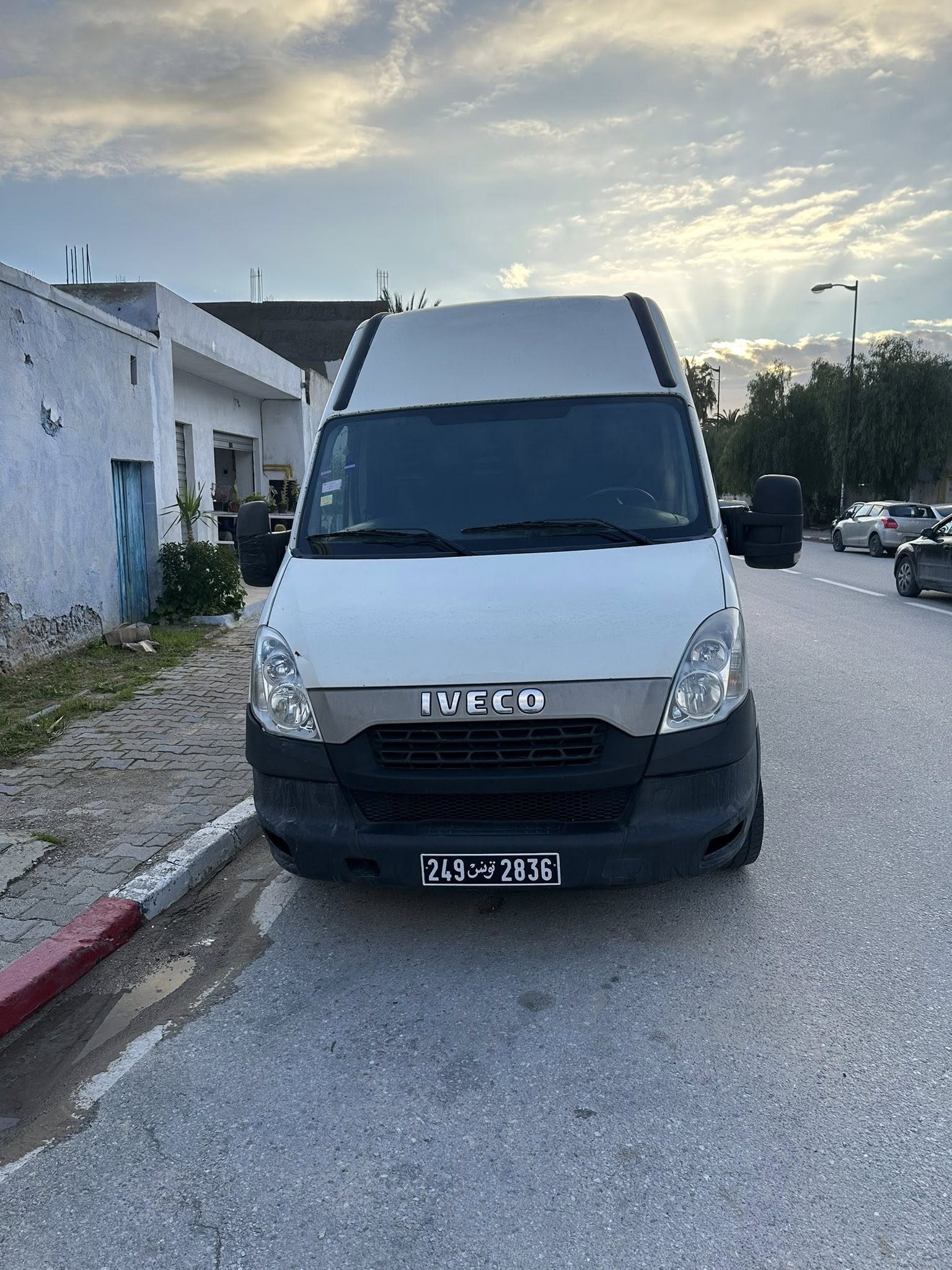 La Marsa Berge Du Lac Iveco Autre Modle Iveco 35s13 dernier matricule tunisien