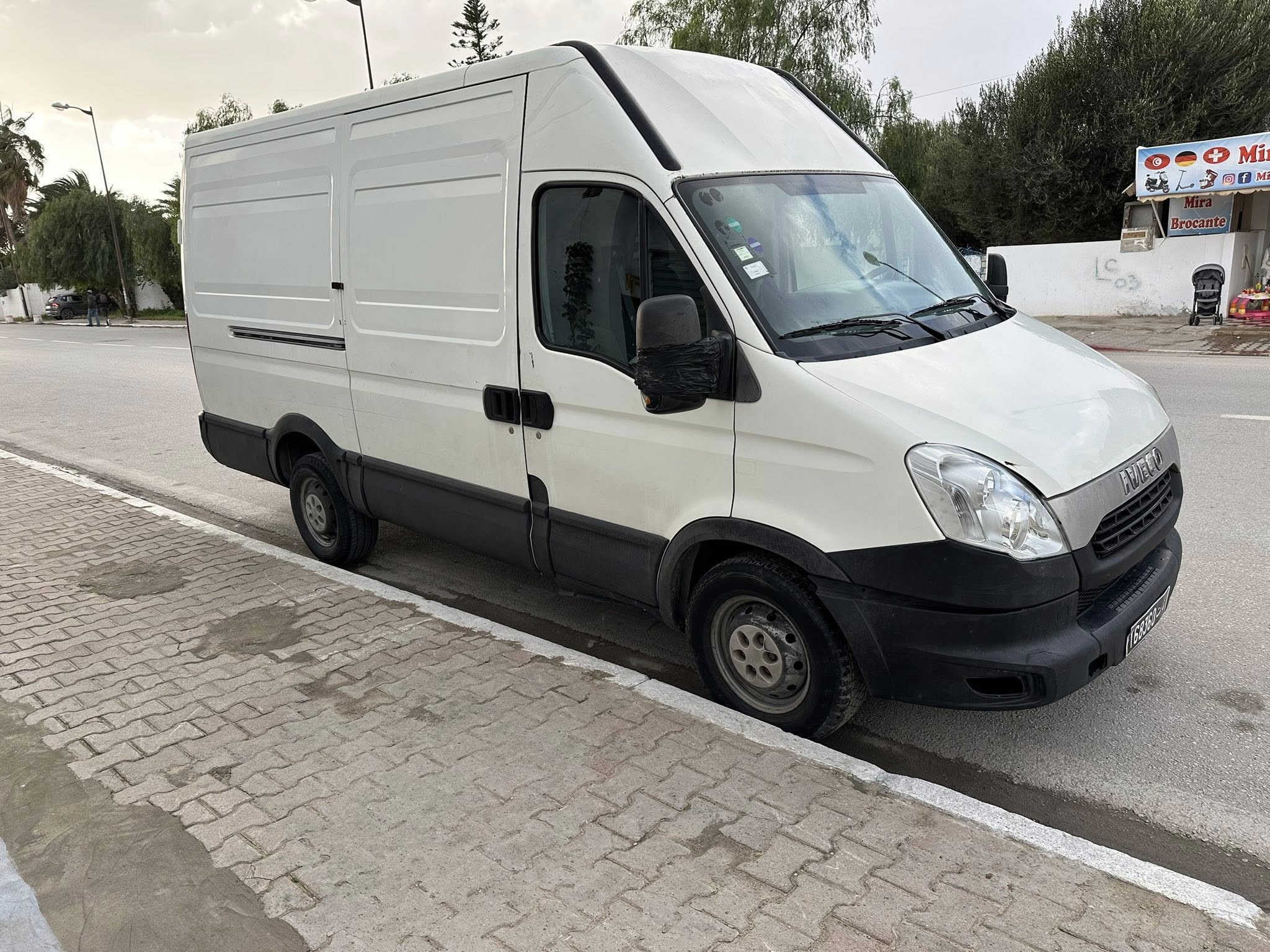 La Marsa Berge Du Lac Iveco Autre Modle Iveco 35s13 dernier matricule tunisien