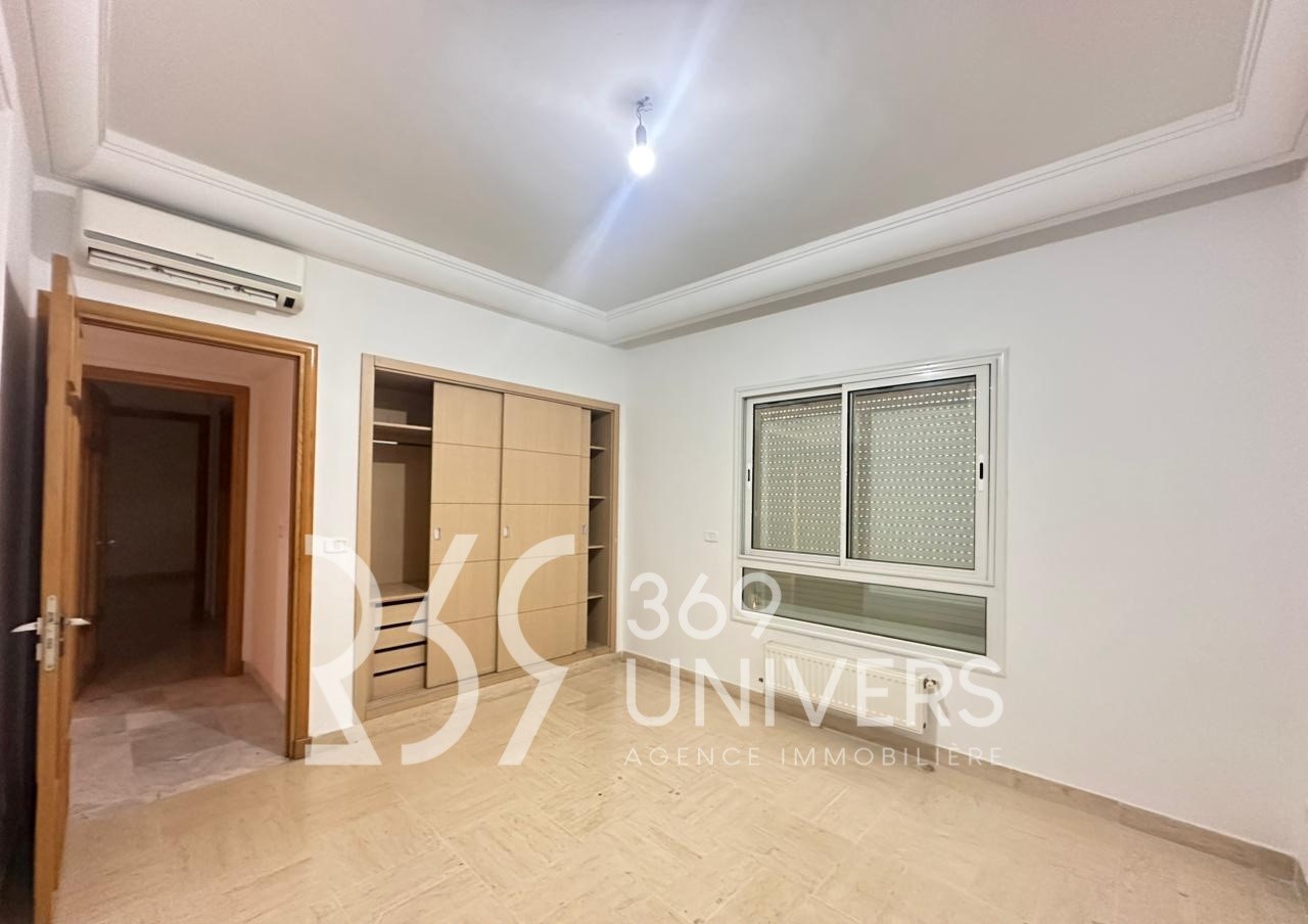 Ain Zaghouan&nbsp;Jardins de Carthage&nbsp;Location&nbsp;Appart. 3 pi�ces&nbsp;Appartement avec piscine aux jdc ref ra142