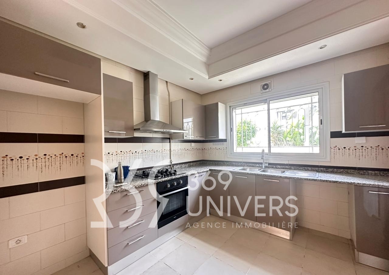 Ain Zaghouan&nbsp;Jardins de Carthage&nbsp;Location&nbsp;Appart. 3 pi�ces&nbsp;Appartement avec piscine aux jdc ref ra142