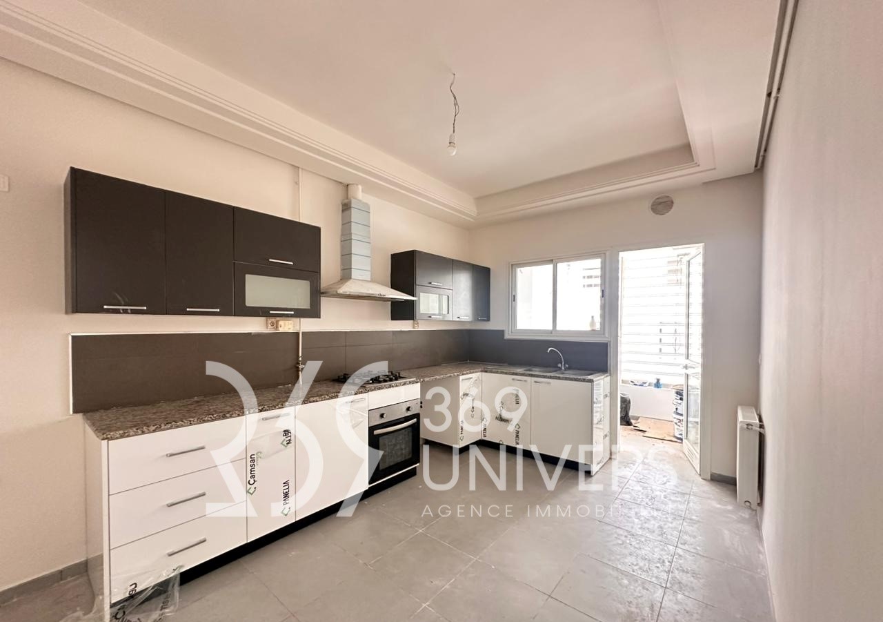 Ain Zaghouan&nbsp;Jardins de Carthage&nbsp;Location&nbsp;Appart. 2 pi�ces&nbsp;Appartement avec balcon aux jdc ref ra143