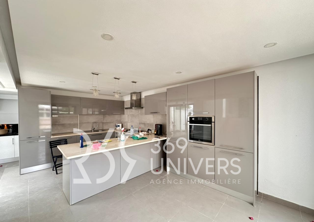 Ain Zaghouan Jardins de Carthage Location Maisons Villa avec piscine aux jardins de carthage