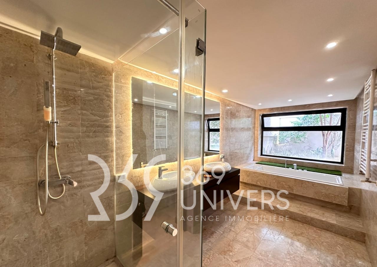 Ain Zaghouan Jardins de Carthage Location Maisons Villa avec piscine aux jardins de carthage