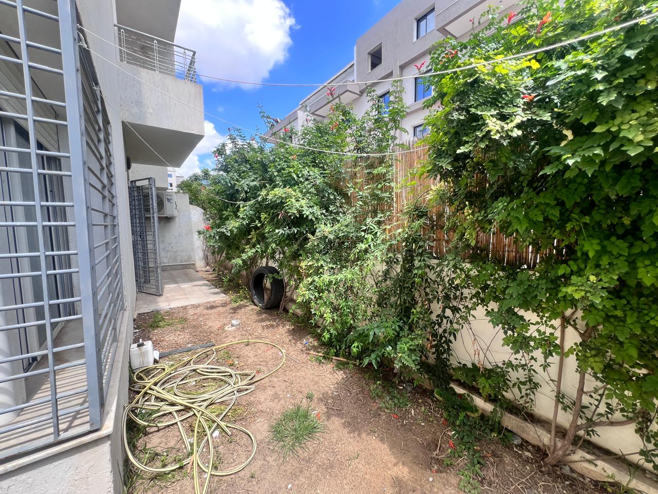 Location&nbsp;Duplex