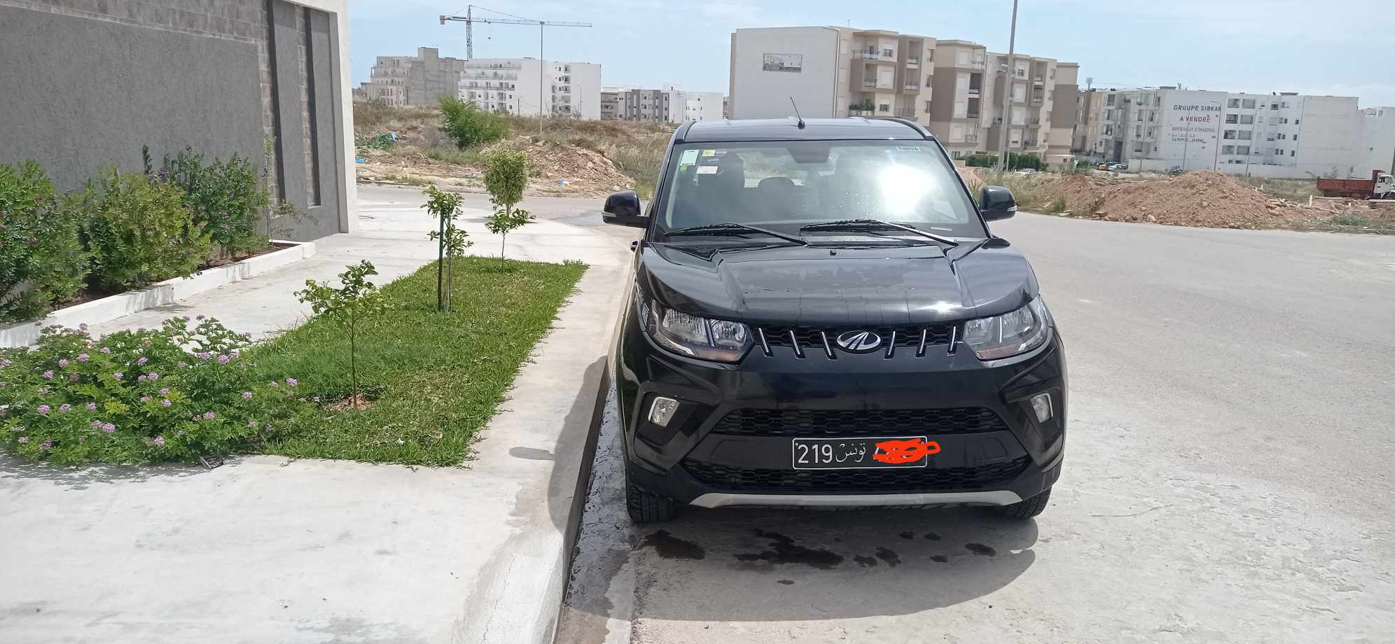 Sousse Jaouhara Sahloul Mahindra Autre Modle Mahindra kuv 100 k8  srie 219 anne dcembre 2020