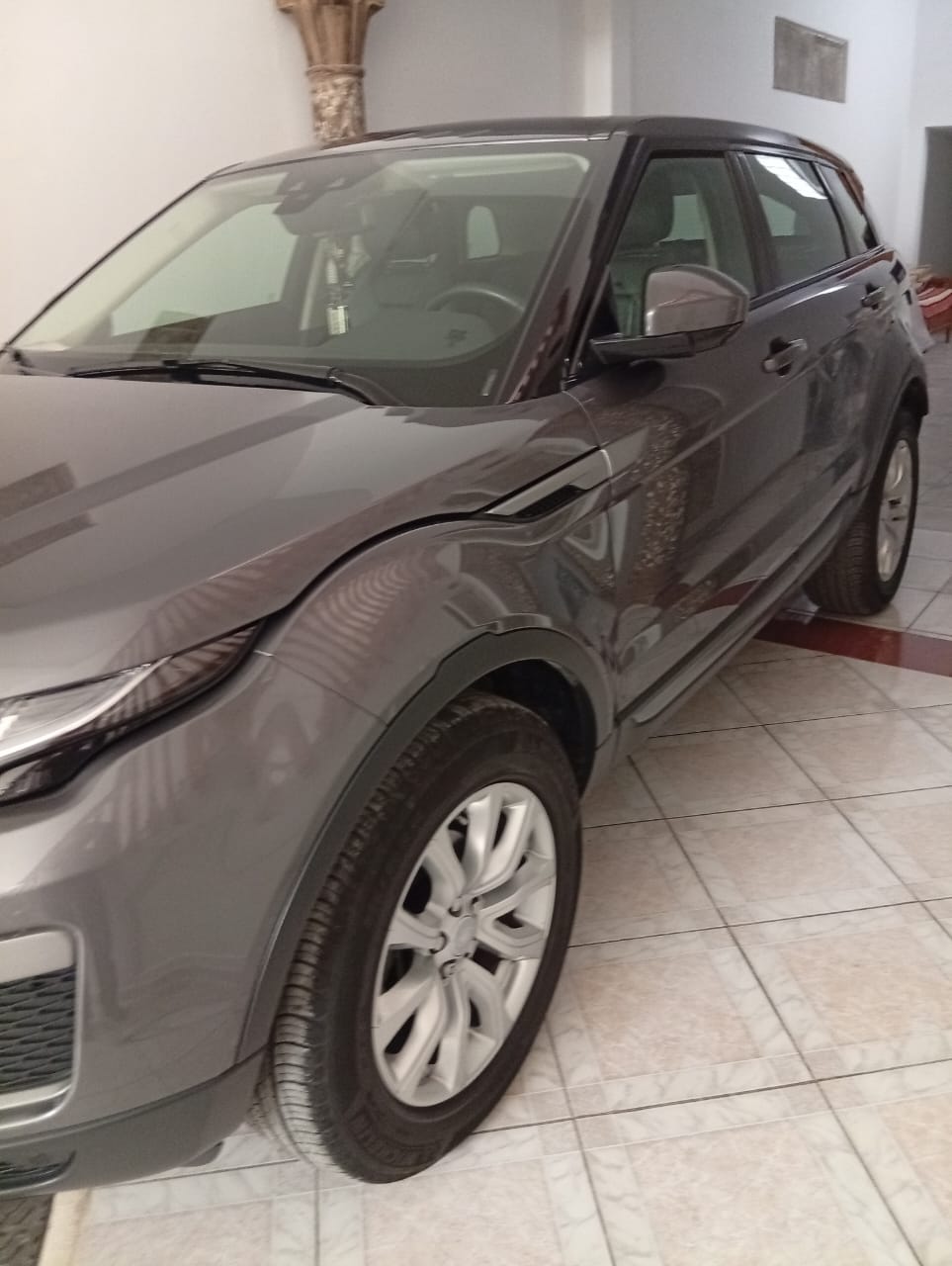 Menzel Jemil Cite 7 Novembre Rover 216 Voiture neuve