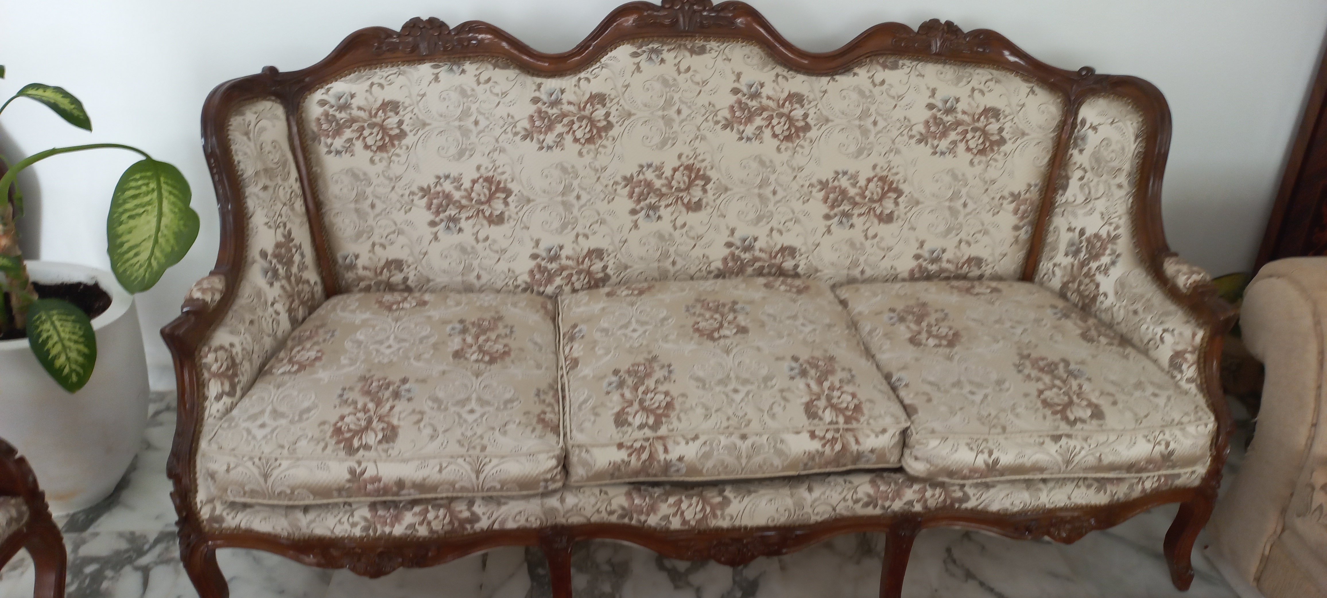 Ain Zaghouan Jardins de Carthage Salon - Salle  manger  Salons Salon louis xv chic 7 places trs bon tat
