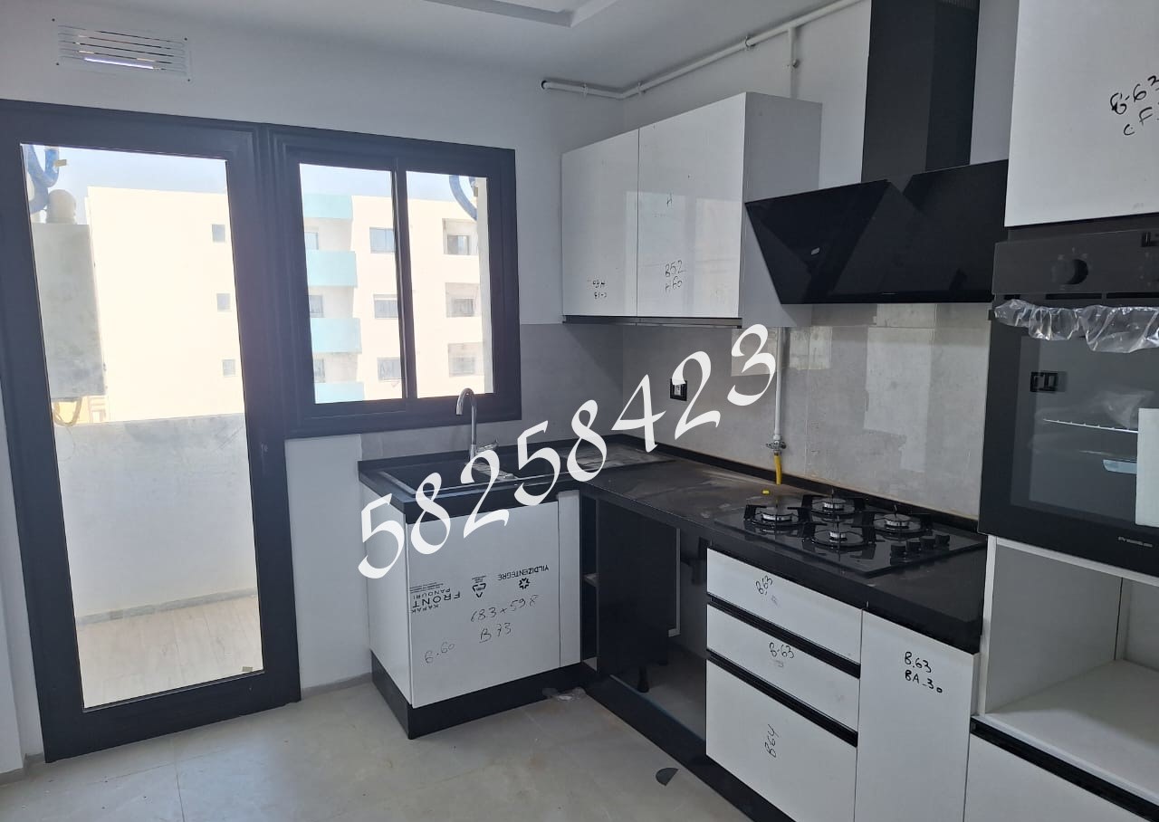 La Marsa El Aouina Vente Appart. 3 pices S plus 2 jardins de laouina  tel 58258423 fb 8005