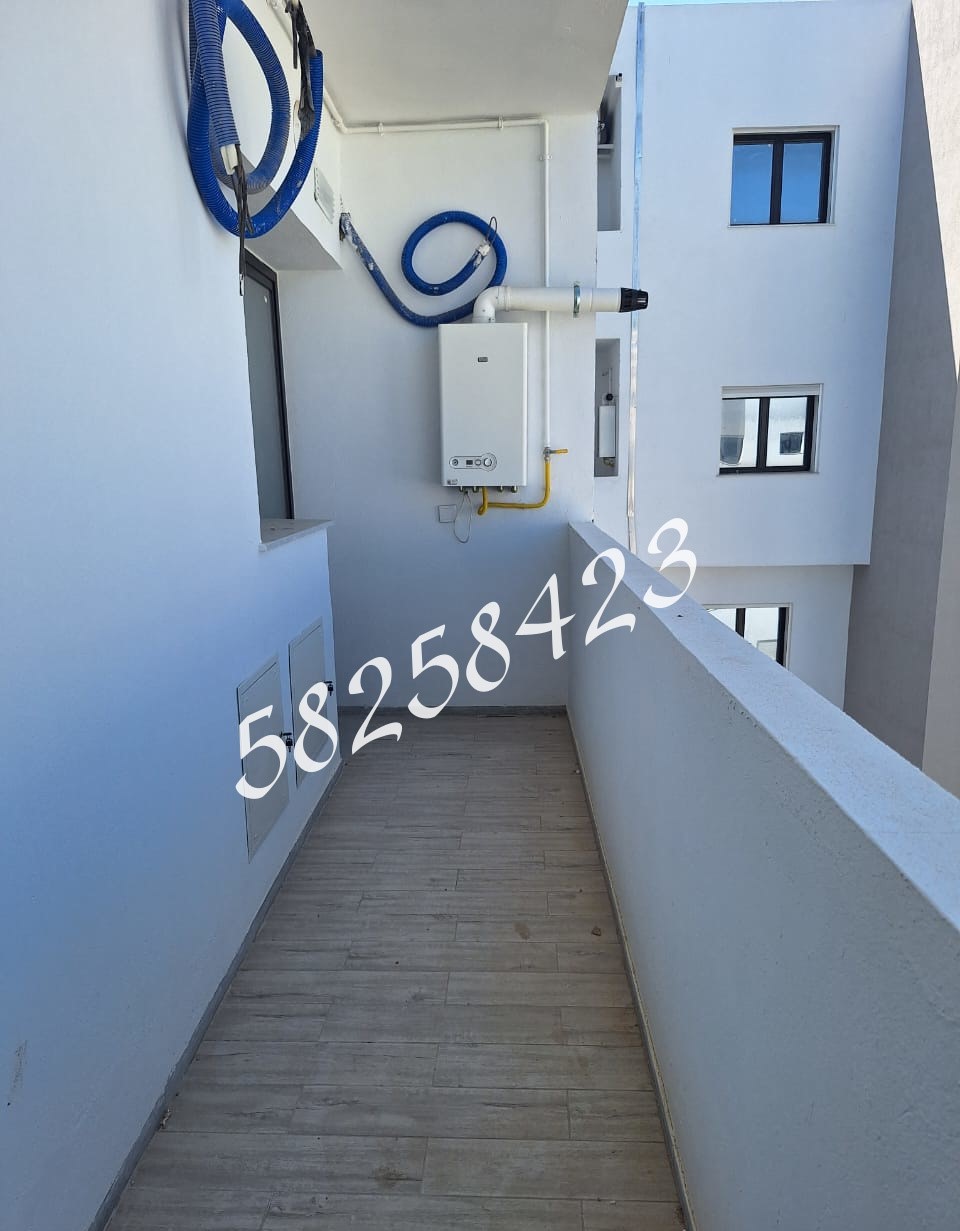 La Marsa El Aouina Vente Appart. 3 pices S plus 2 jardins de laouina  tel 58258423 fb 8005