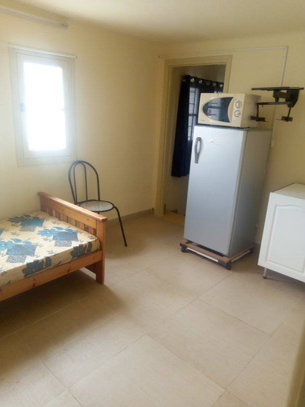 Bab Bhar Republique Location Appart. 1 pice S0 meuble avec balcon derrire la banque centrale