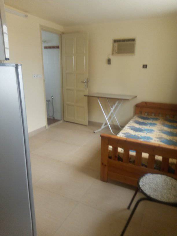 Bab Bhar Republique Location Appart. 1 pice S0 meuble avec balcon derrire la banque centrale