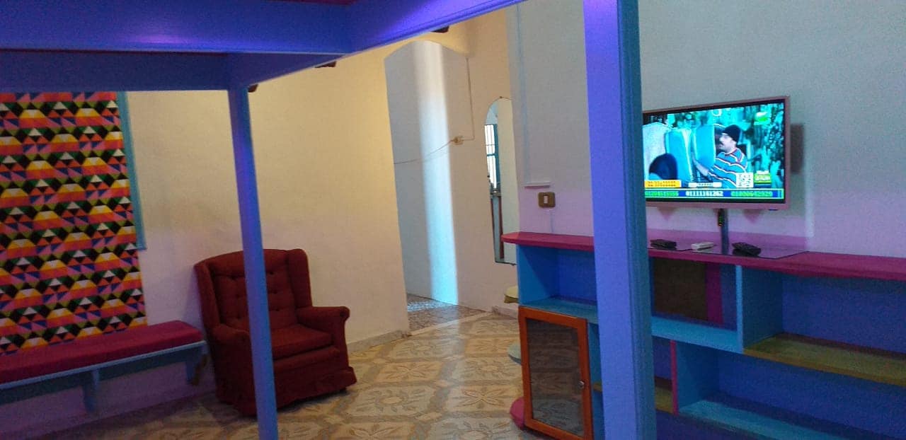 Bab Bhar Republique Location Appart. 1 pice Super grand s0 meuble avec balcon avenue madrid