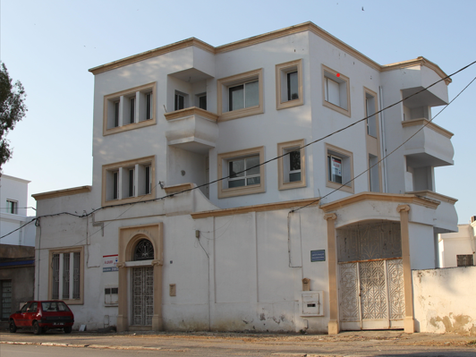 Sidi El Bechir Monfleury Location Maisons Btiment professionnel sur artre principale tunis