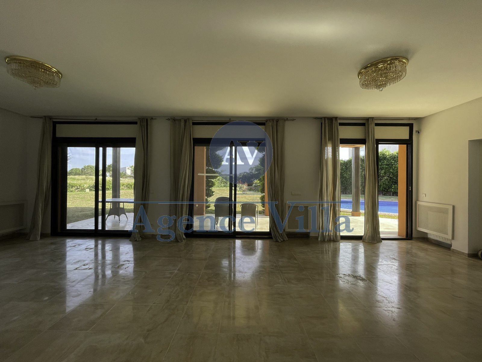 La Marsa&nbsp;Gammart&nbsp;Location&nbsp;Maisons&nbsp;Une villa s5 � gammarth touristique avec piscine