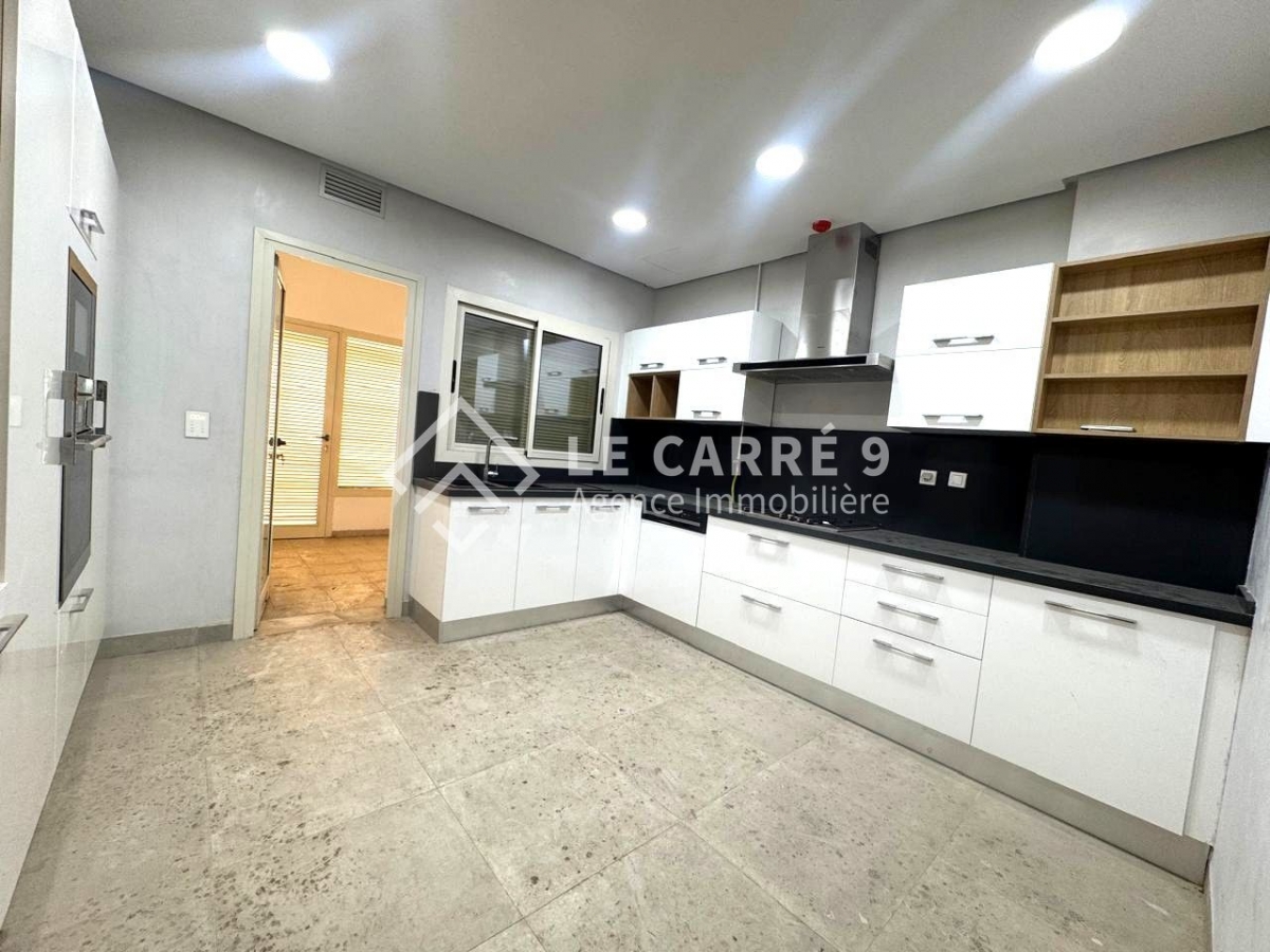 La Marsa&nbsp;Berge Du Lac&nbsp;Vente&nbsp;Appart. 1 pi�ce&nbsp;Duplex avec piscine au lac 2