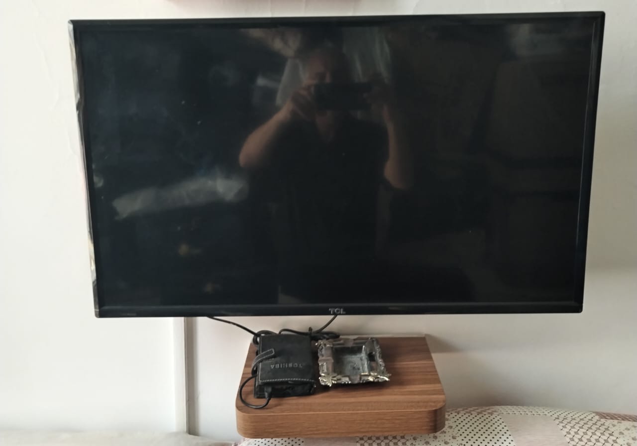 Tlviseur Tl. LCD