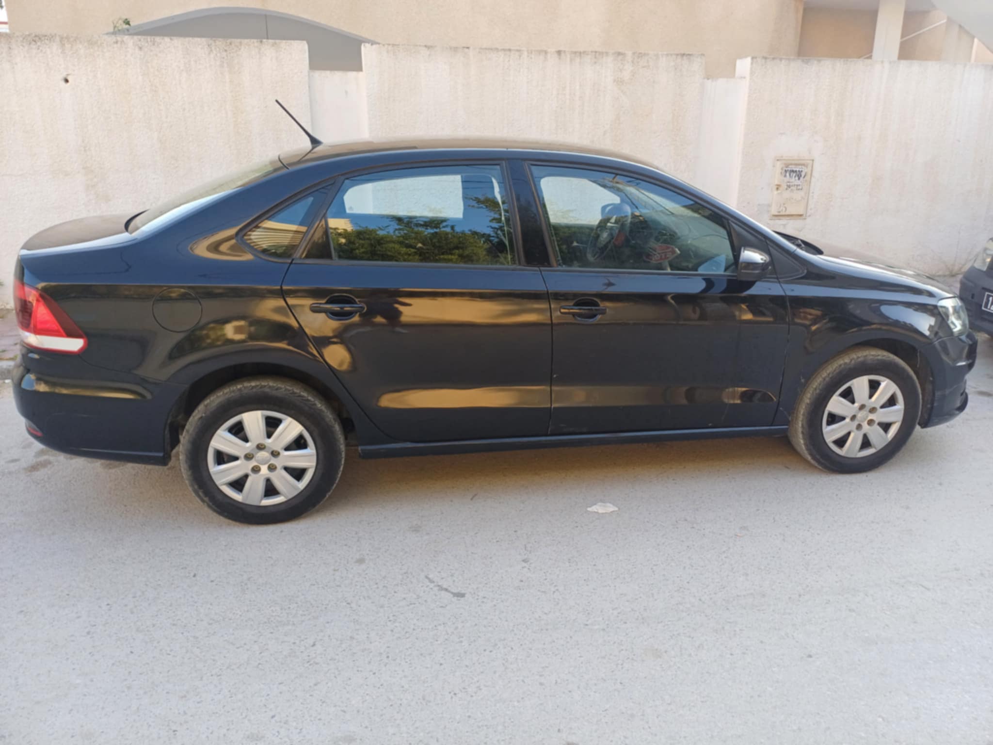 Raoued Cite Ennkhilet Volkswagen Polo 7 Polo sedan fin 2015 1iere main 45k km