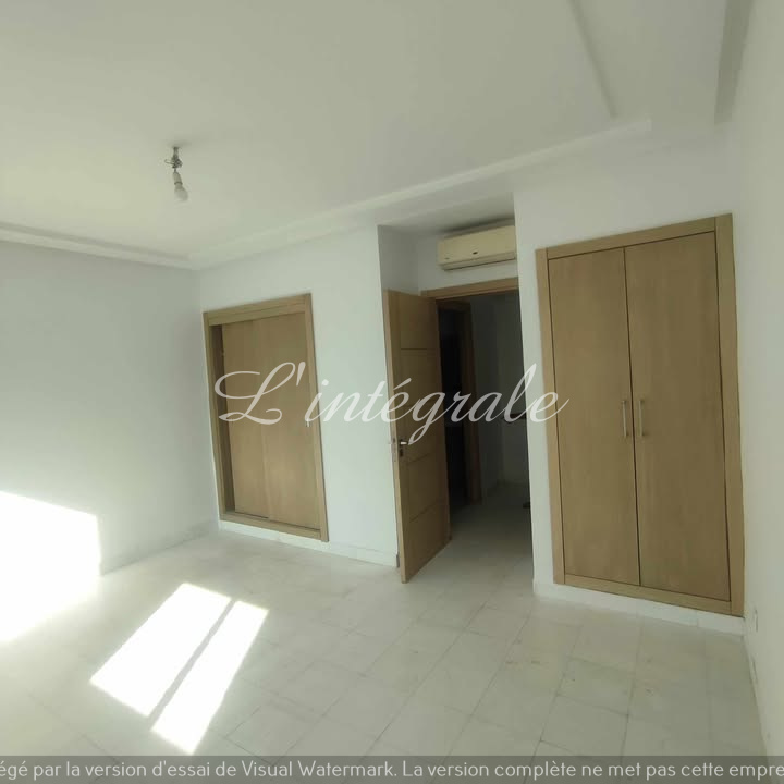 Ariana Ville Cite Ennasr 2 Location Appart. 3 pices S2 trs haut standing avec suite parentale