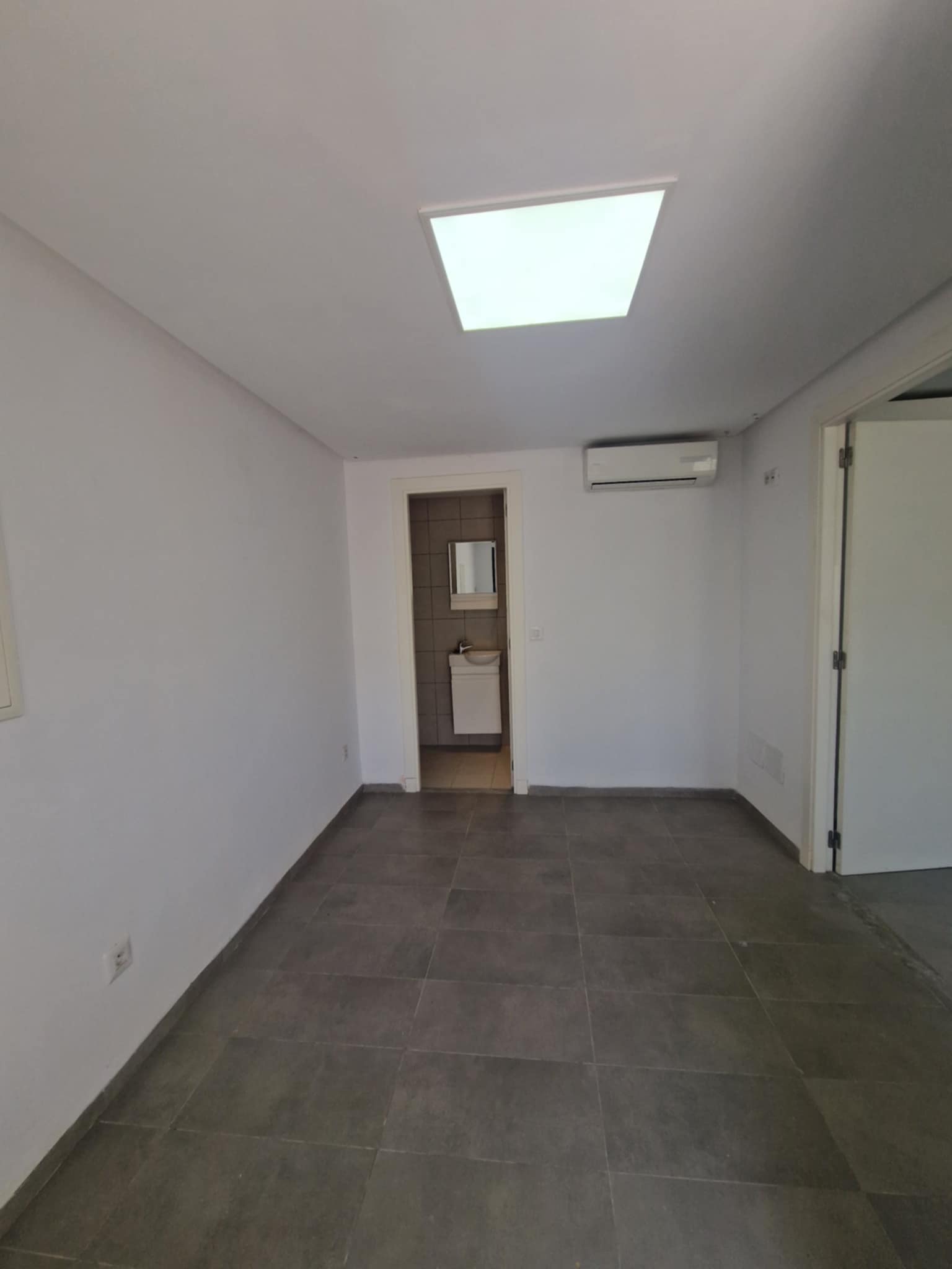 Bureaux & Commerces Bureau