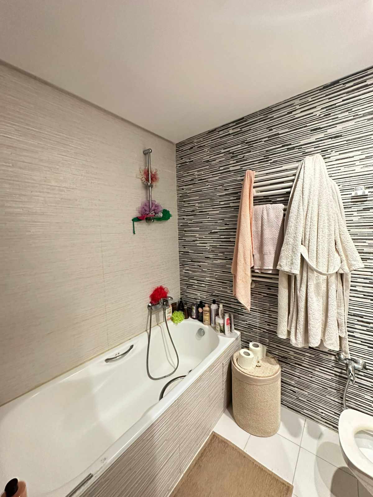 Ain Zaghouan Jardins de Carthage Location Appart. 2 pices S2 meubl parking ss aux jardins de carthage