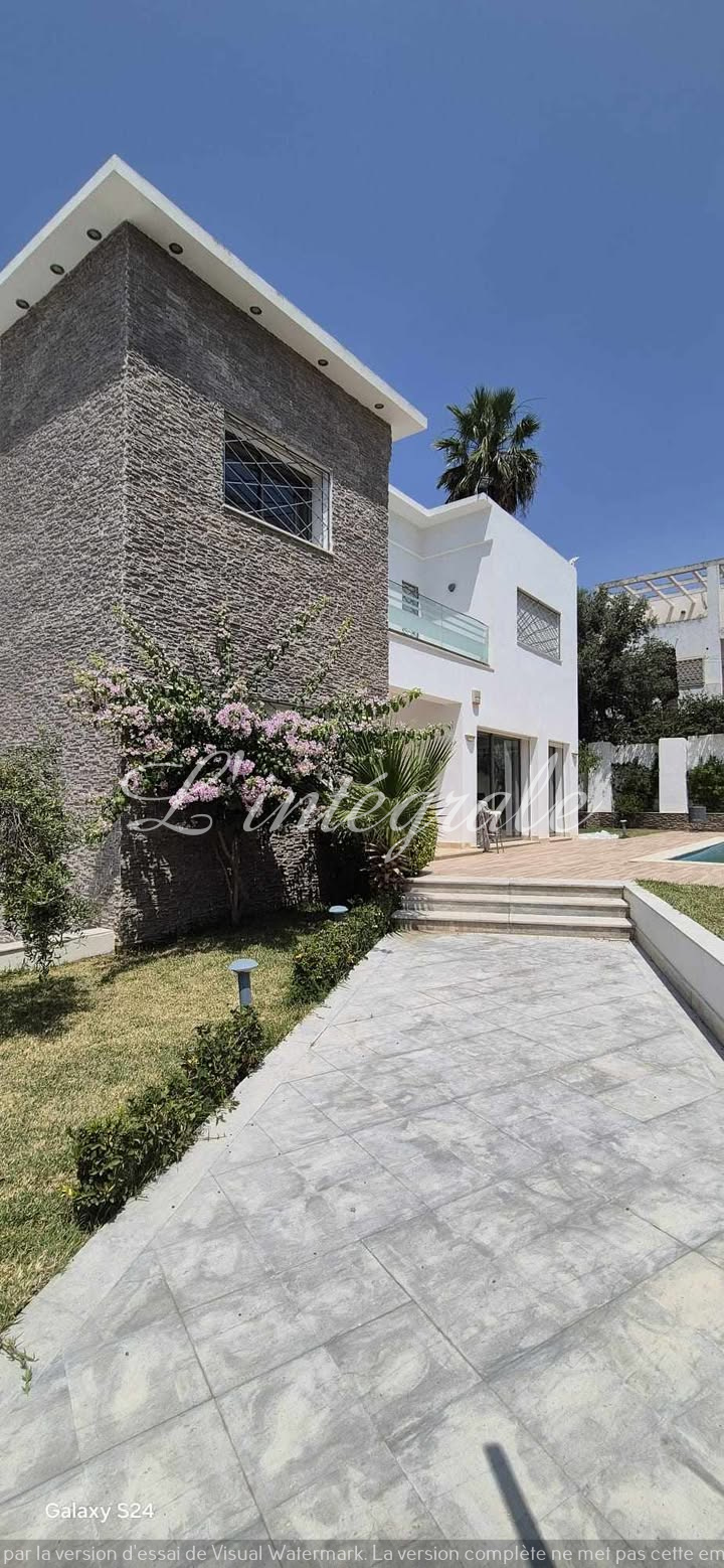 El Menzah El Menzah 1 Location Maisons Une magnifique villa avec piscine