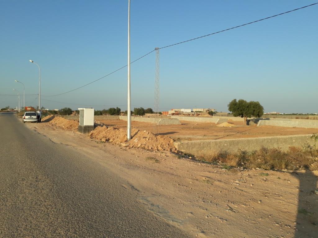 Sfax Ville Ain El Mayel Terrain Terrain nu Terrain 928 m2  rt gremda km11 rocade sfax