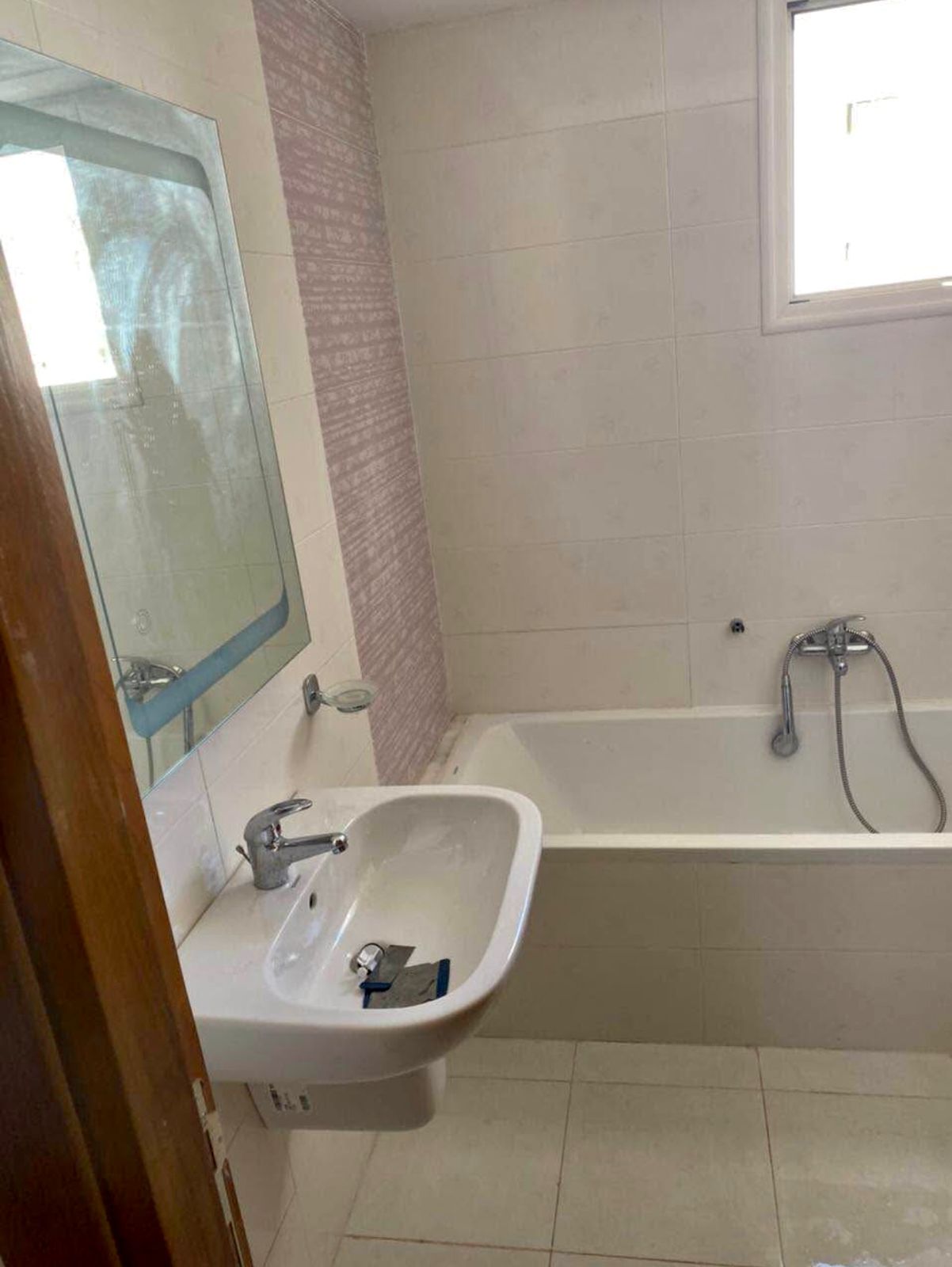 El Menzah El Menzah 9 Location Appart. 3 pices Appartement s2  menzah 9c