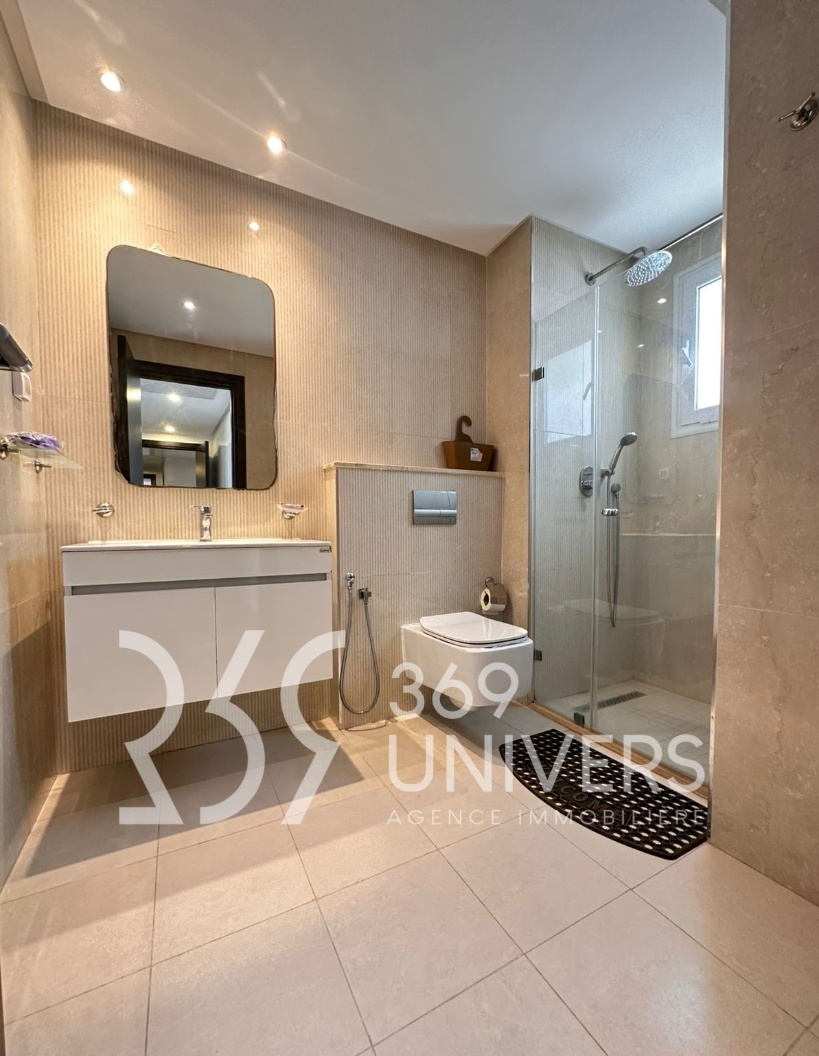 Ain Zaghouan Jardins de Carthage Location Appart. 3 pices Appartement avec terrasse aux jardins de carthage