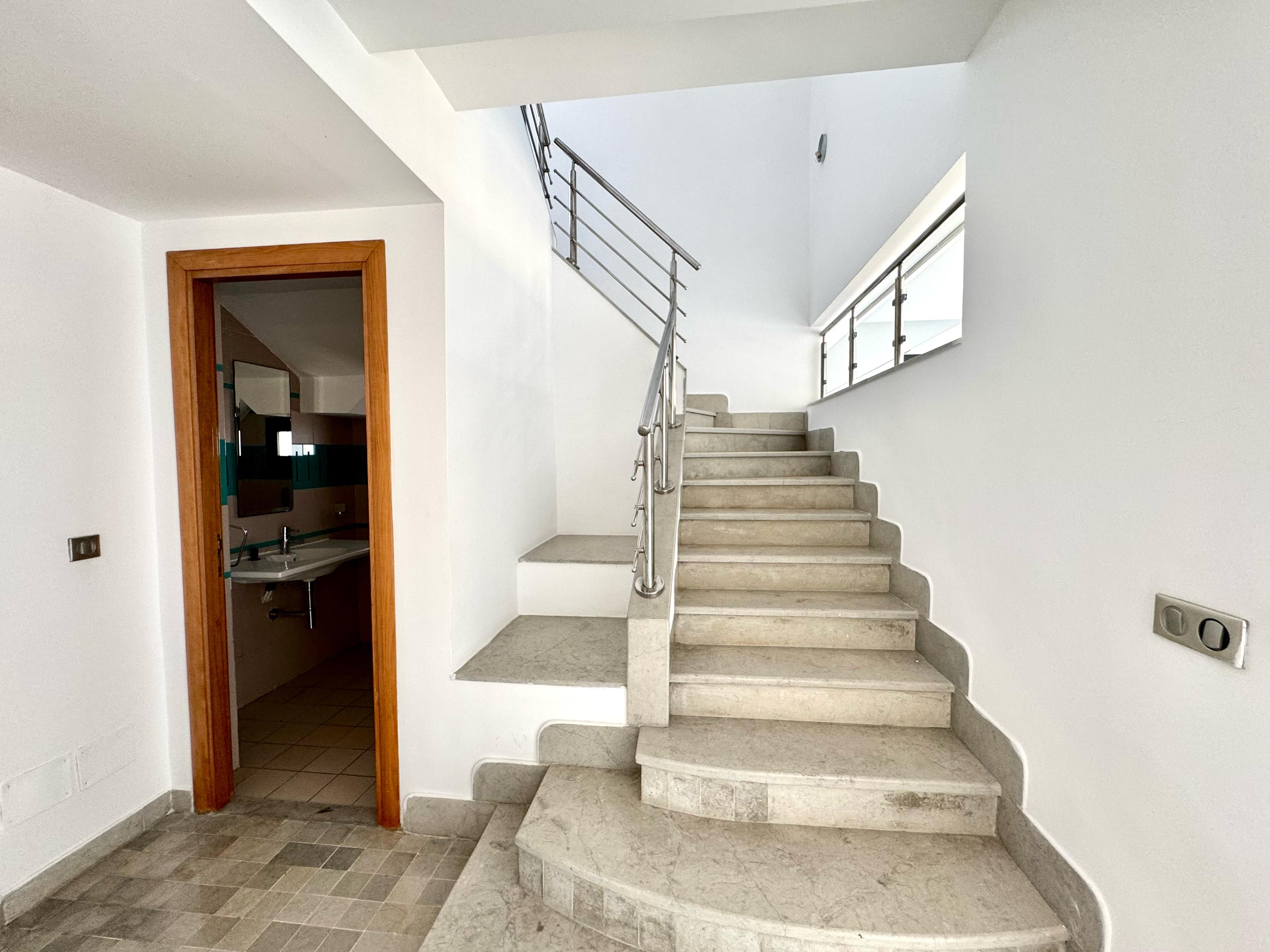 La Marsa&nbsp;Berge Du Lac&nbsp;Location&nbsp;Appart. 4 pi�ces&nbsp;Duplex � l au lac 2