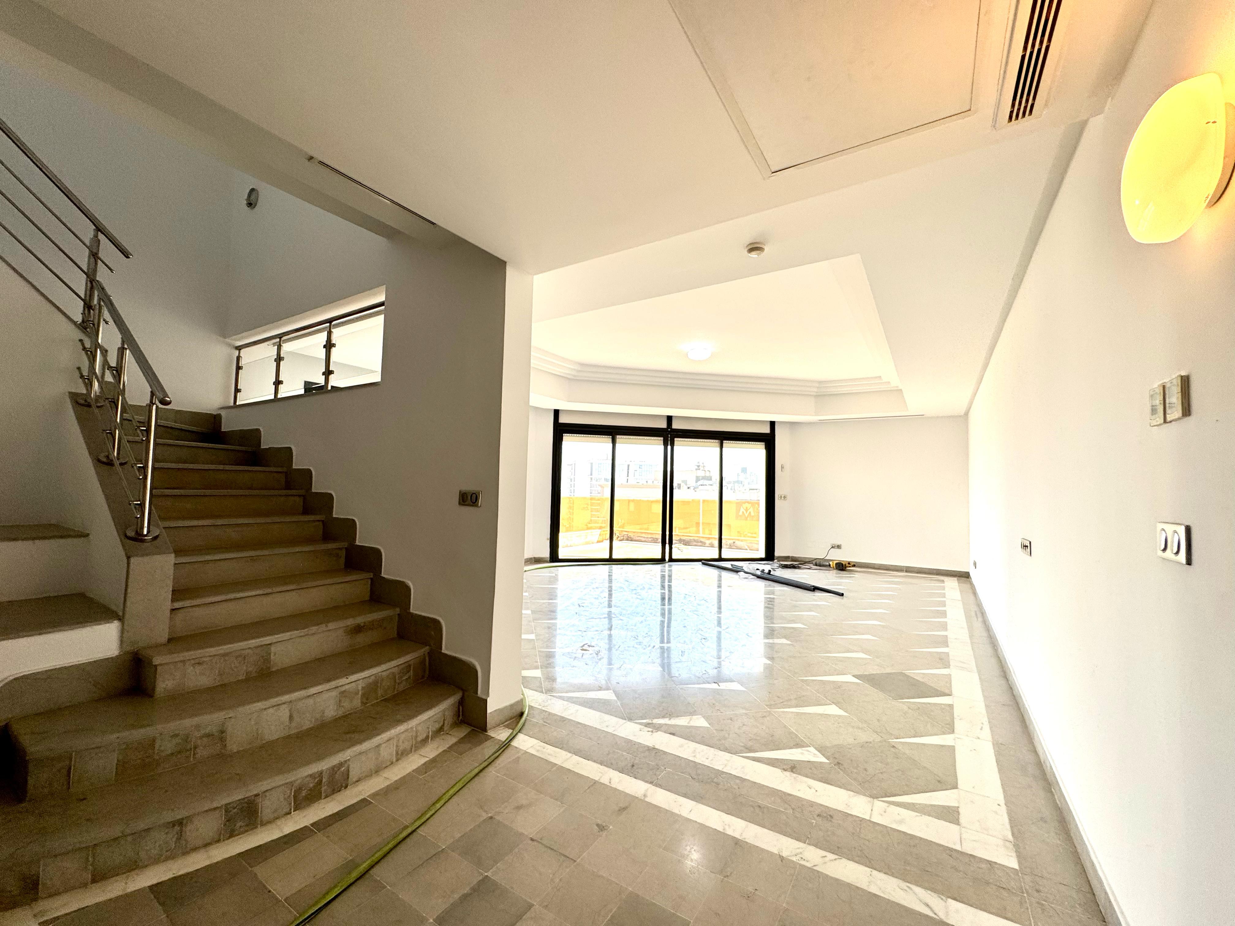 La Marsa&nbsp;Berge Du Lac&nbsp;Location&nbsp;Appart. 4 pi�ces&nbsp;Duplex � l au lac 2