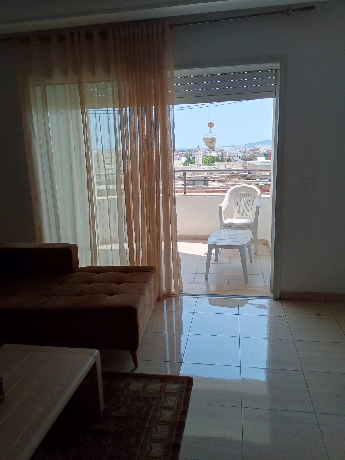 La Soukra&nbsp;La Soukra&nbsp;Location&nbsp;Appart. 4 pi�ces&nbsp;S3 meubk� � cit� wahatt