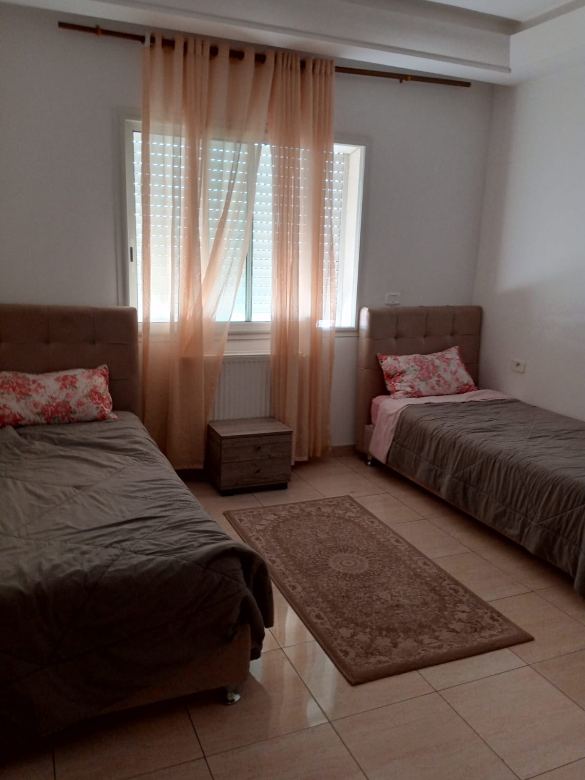 La Soukra&nbsp;La Soukra&nbsp;Location&nbsp;Appart. 4 pi�ces&nbsp;S3 meubk� � cit� wahatt
