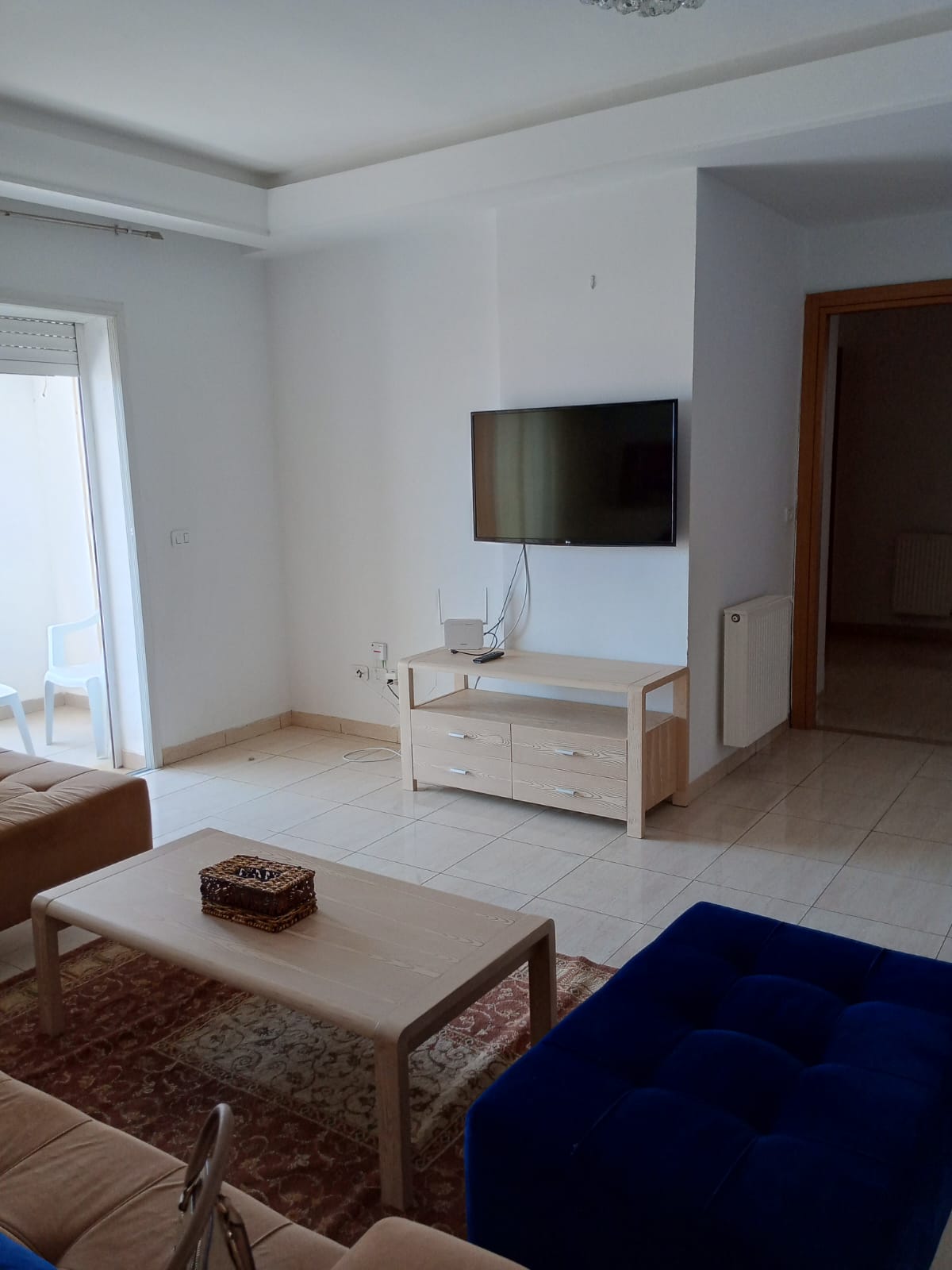 La Soukra&nbsp;La Soukra&nbsp;Location&nbsp;Appart. 4 pi�ces&nbsp;S3 meubk� � cit� wahatt