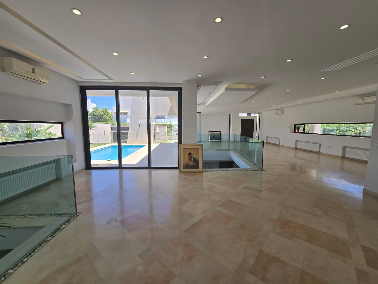 Ain Zaghouan Jardins de Carthage Location Maisons Villa luxe piscine au jardins de carthage