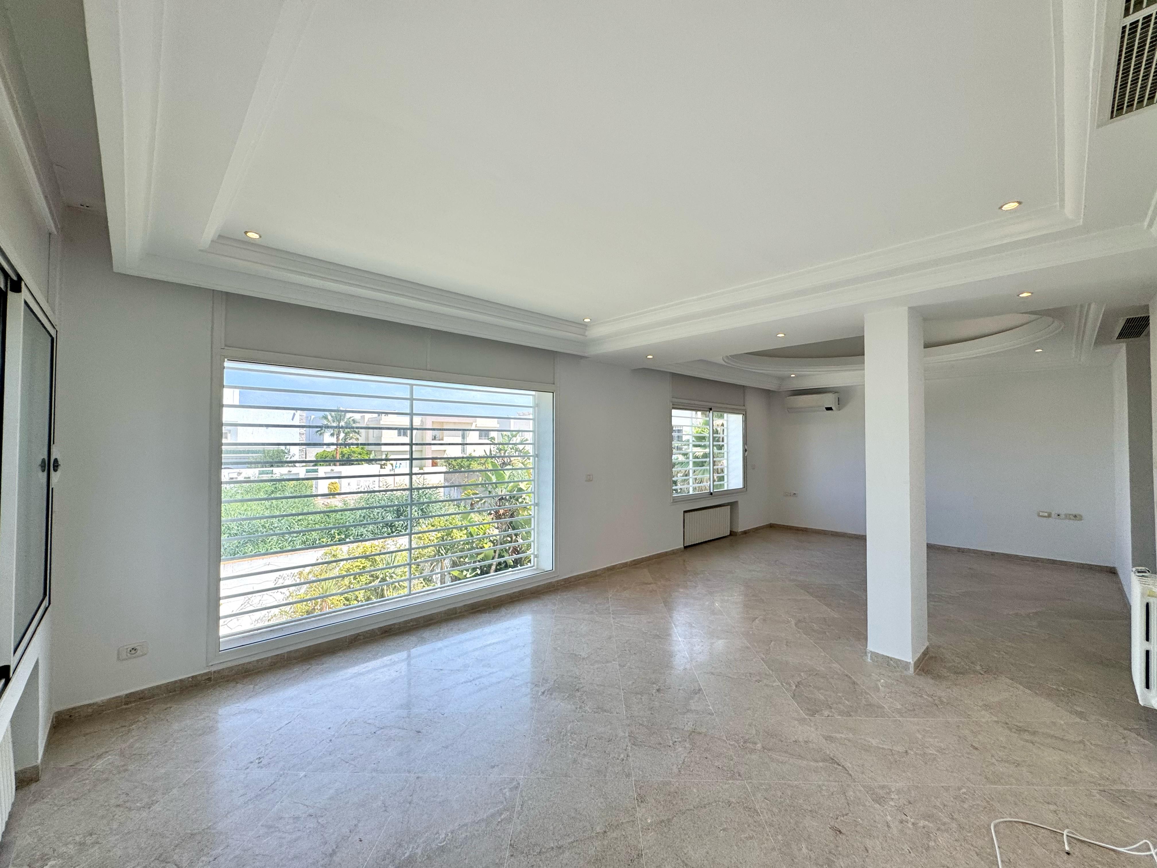 La Marsa&nbsp;Gammart&nbsp;Location&nbsp;Maisons&nbsp;Villa �l�gante avec piscine � gammarth