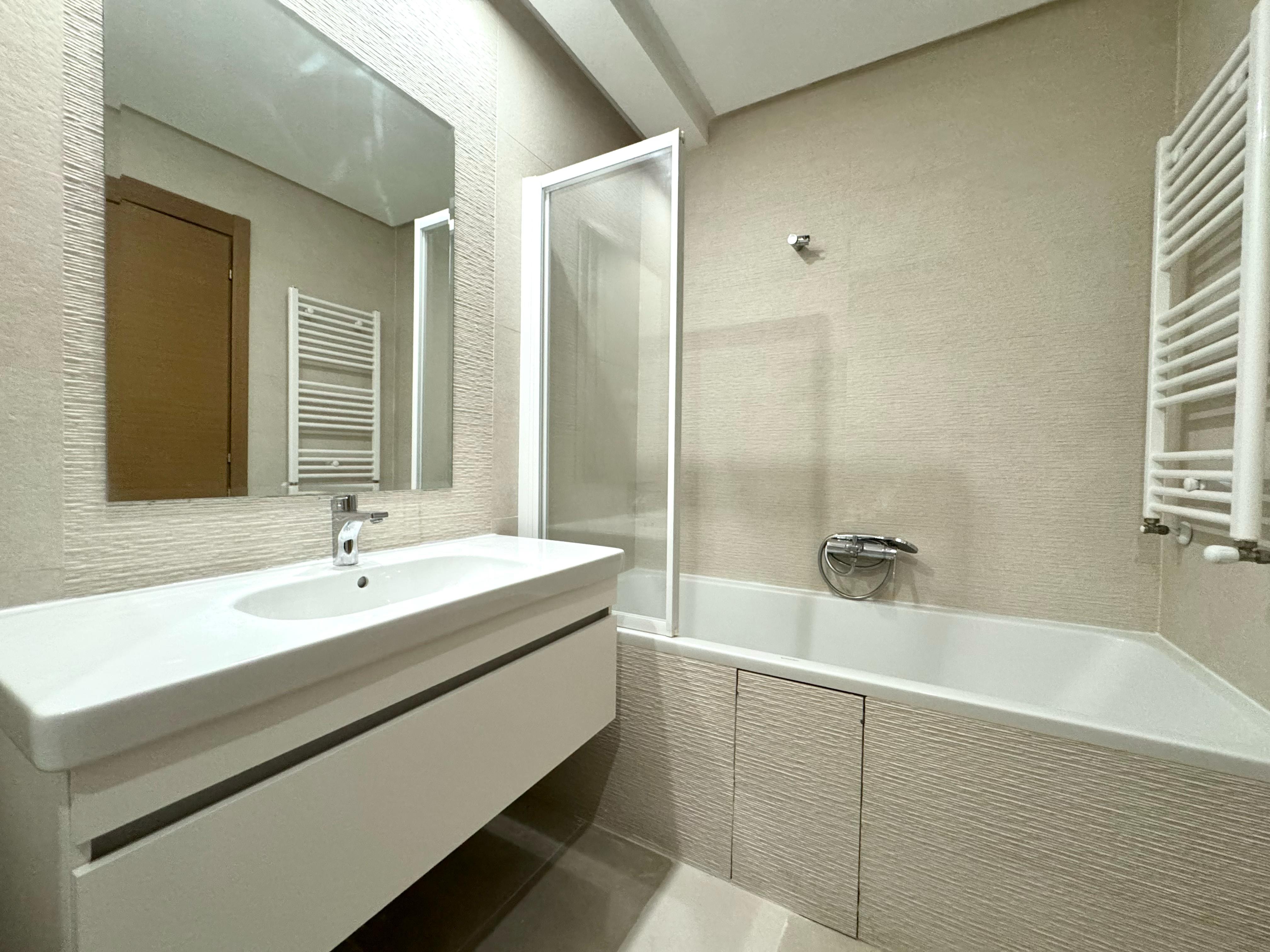 La Marsa&nbsp;Gammart&nbsp;Location&nbsp;Appart. 4 pi�ces&nbsp;S3 haut standing  � gammarth