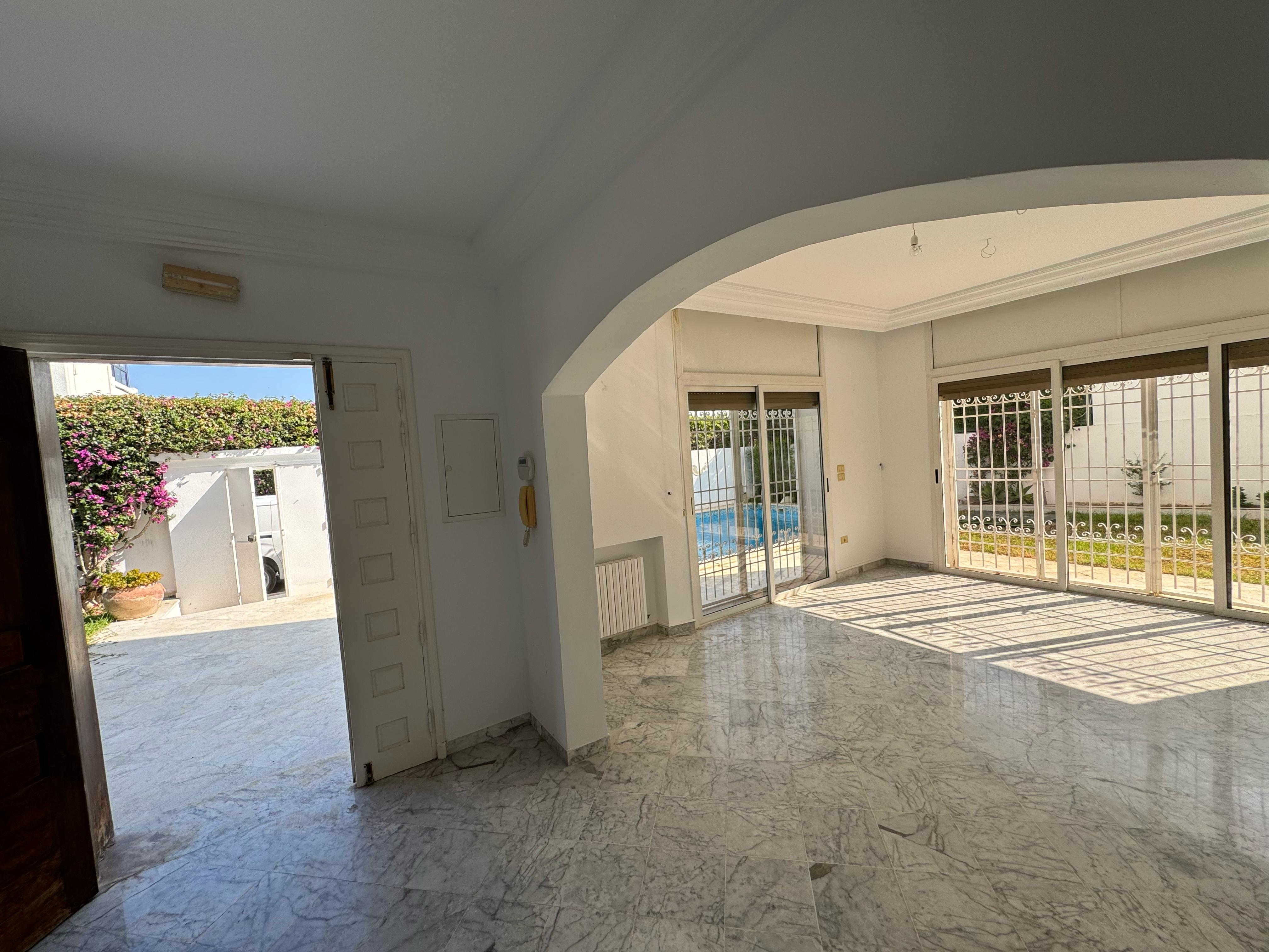 La Marsa&nbsp;Gammart&nbsp;Location&nbsp;Maisons&nbsp;Villa haut standing � gammarth
