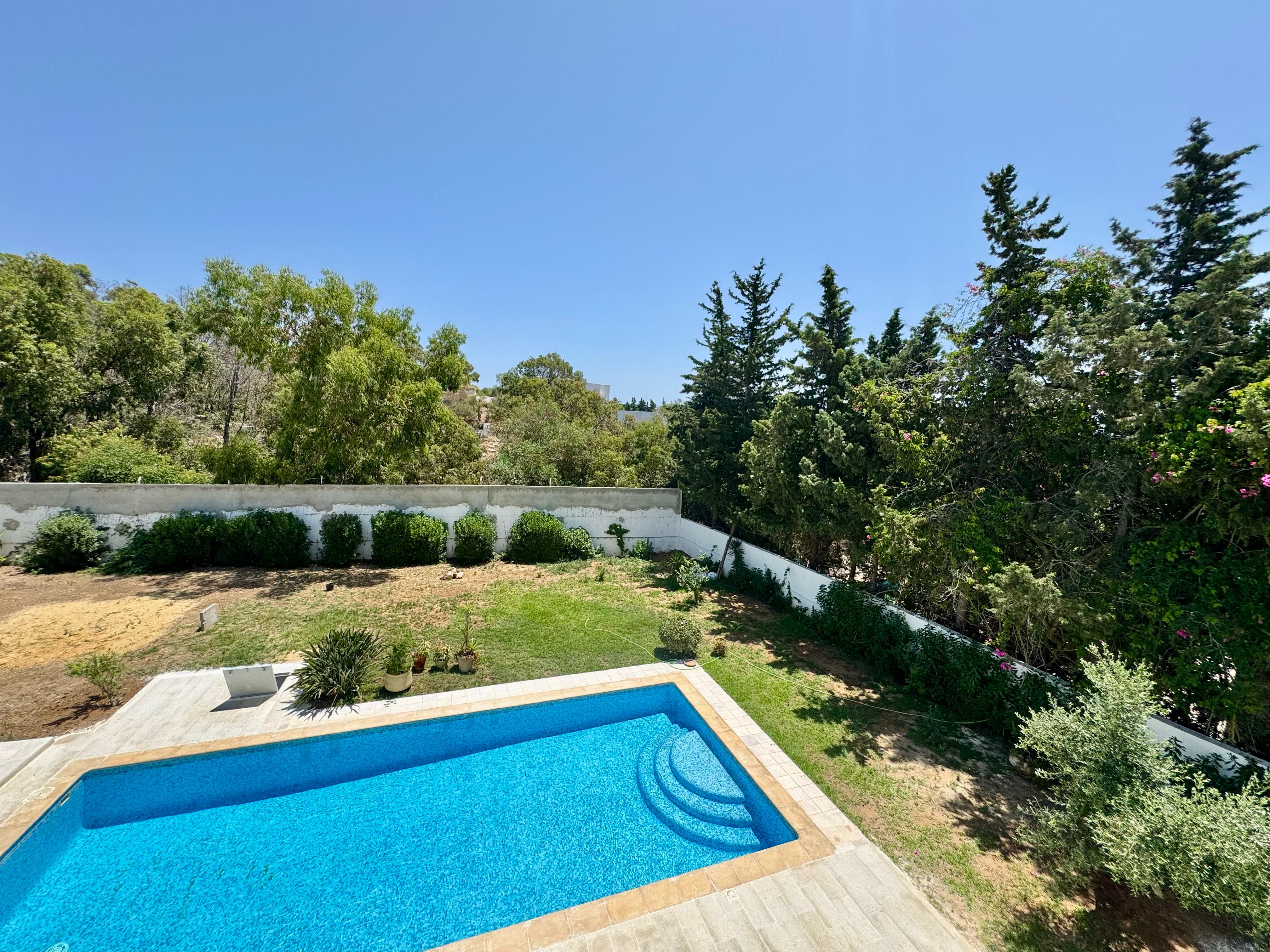 La Marsa&nbsp;Gammart&nbsp;Location&nbsp;Maisons&nbsp;Villa haut standing avec piscine � gammarth