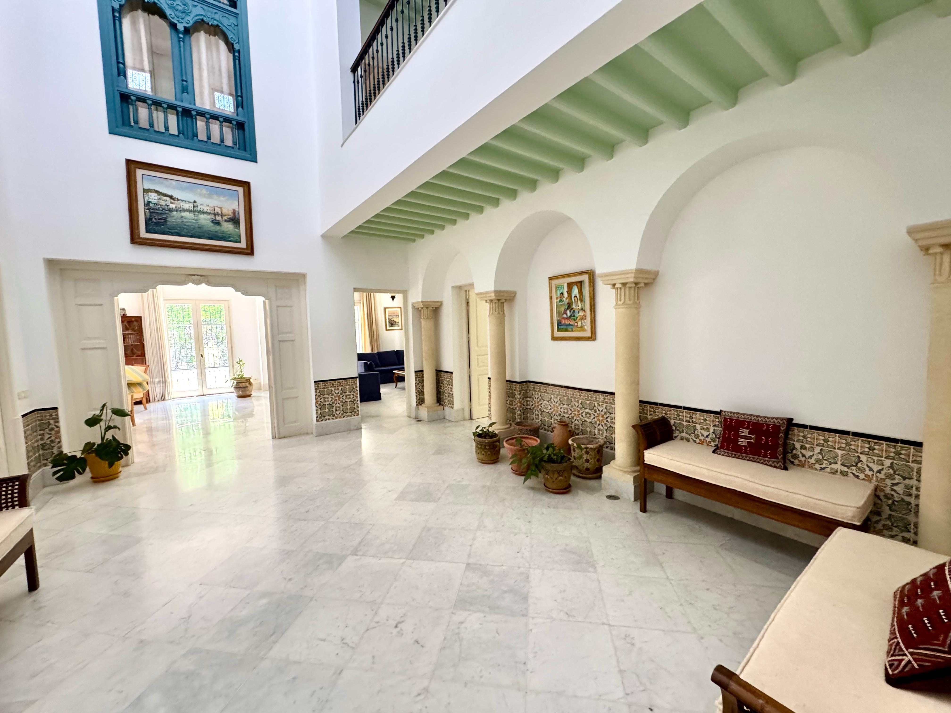 La Marsa&nbsp;Gammart&nbsp;Location&nbsp;Maisons&nbsp;Villa haut standing avec piscine et jardin