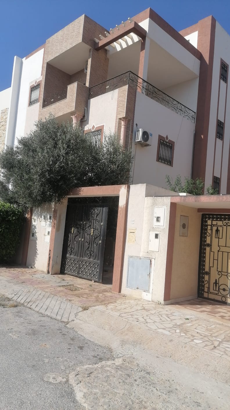 El Mourouj El Mourouj Location Autre Etqge de villa el mourouj 6