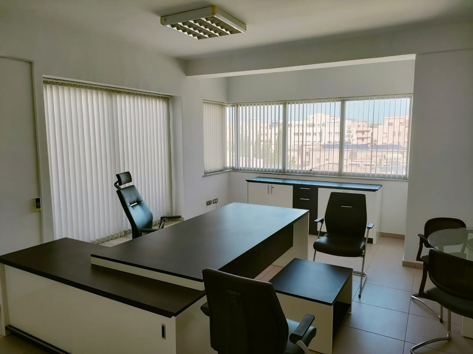 La Marsa Berge Du Lac Autres meubles Autres Luxueux bureau direction complet meubles mezghani