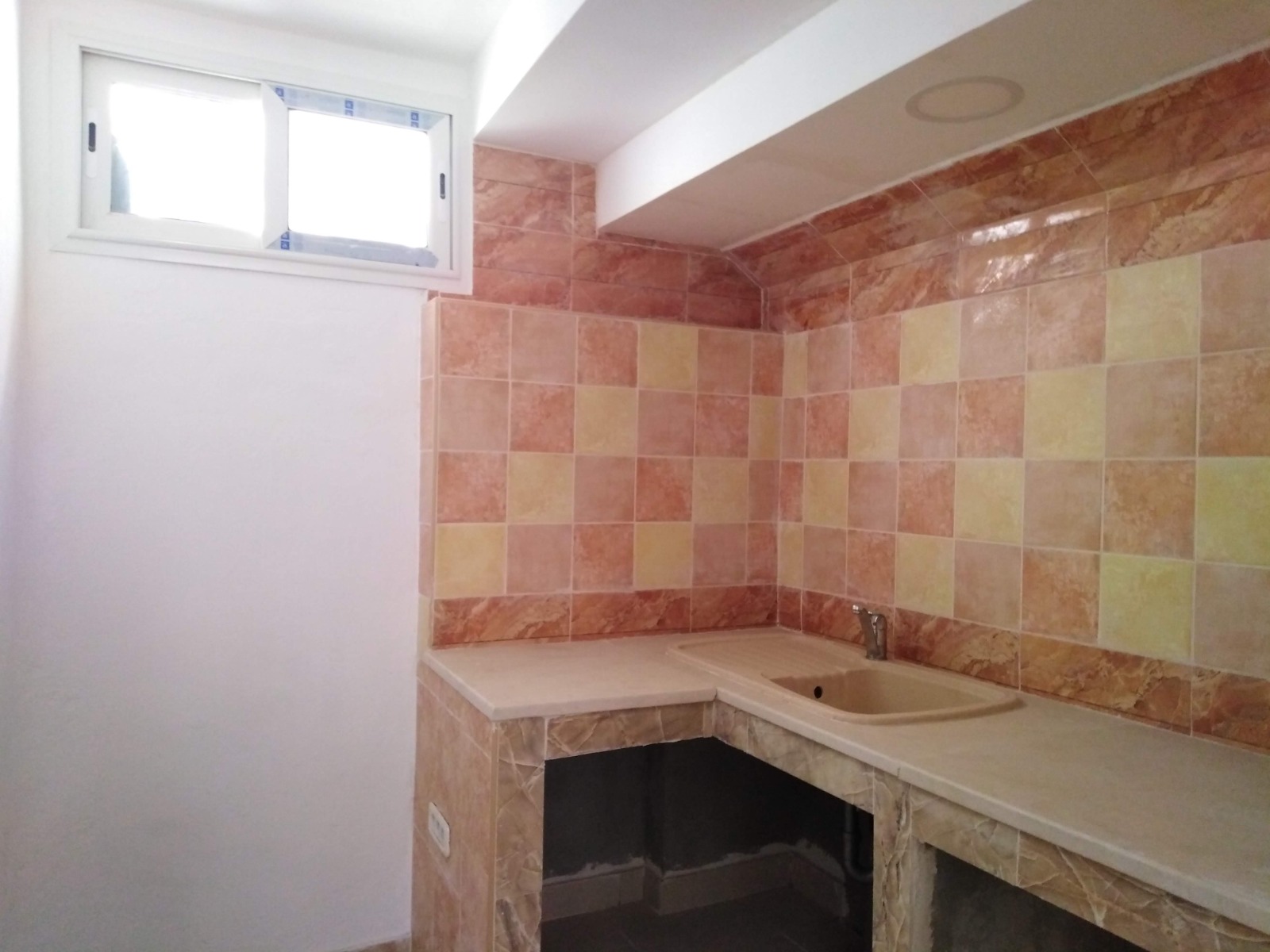 La Marsa El Aouina Location Autre Dpot  l'aouina