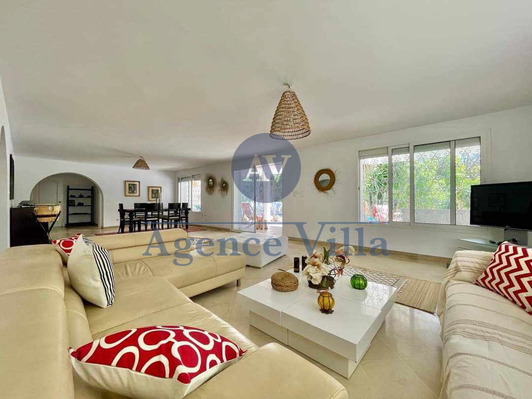 La Marsa Marsa Ennassim Location Appart. 4 pices Un rez de chausse de villa  gammarth
