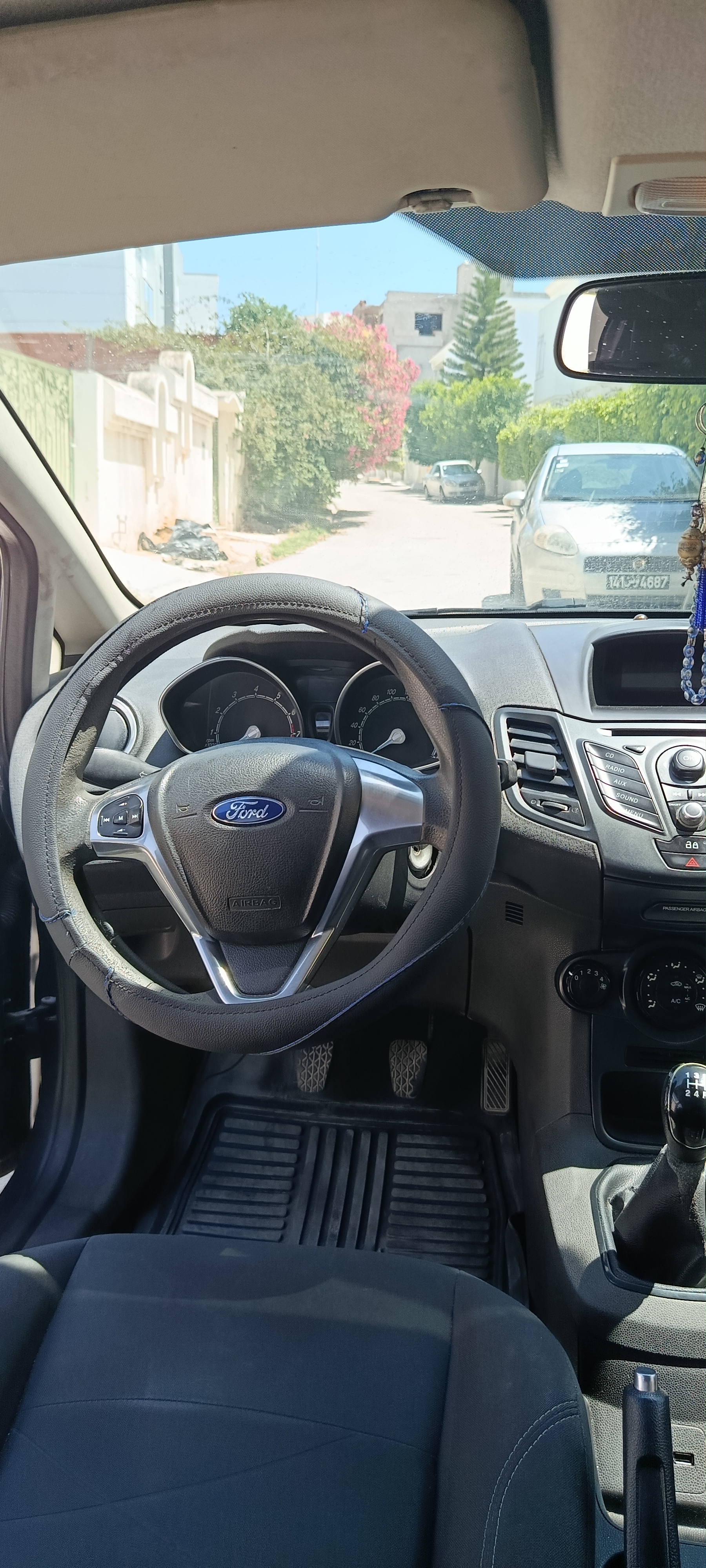 Mnihla Jardins d'el Menzah Ford Fiesta Ford fiesta